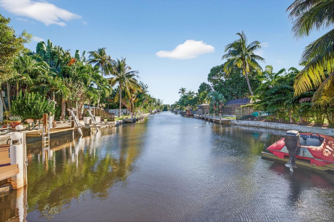 Coral Brook 37-18 B - Residential