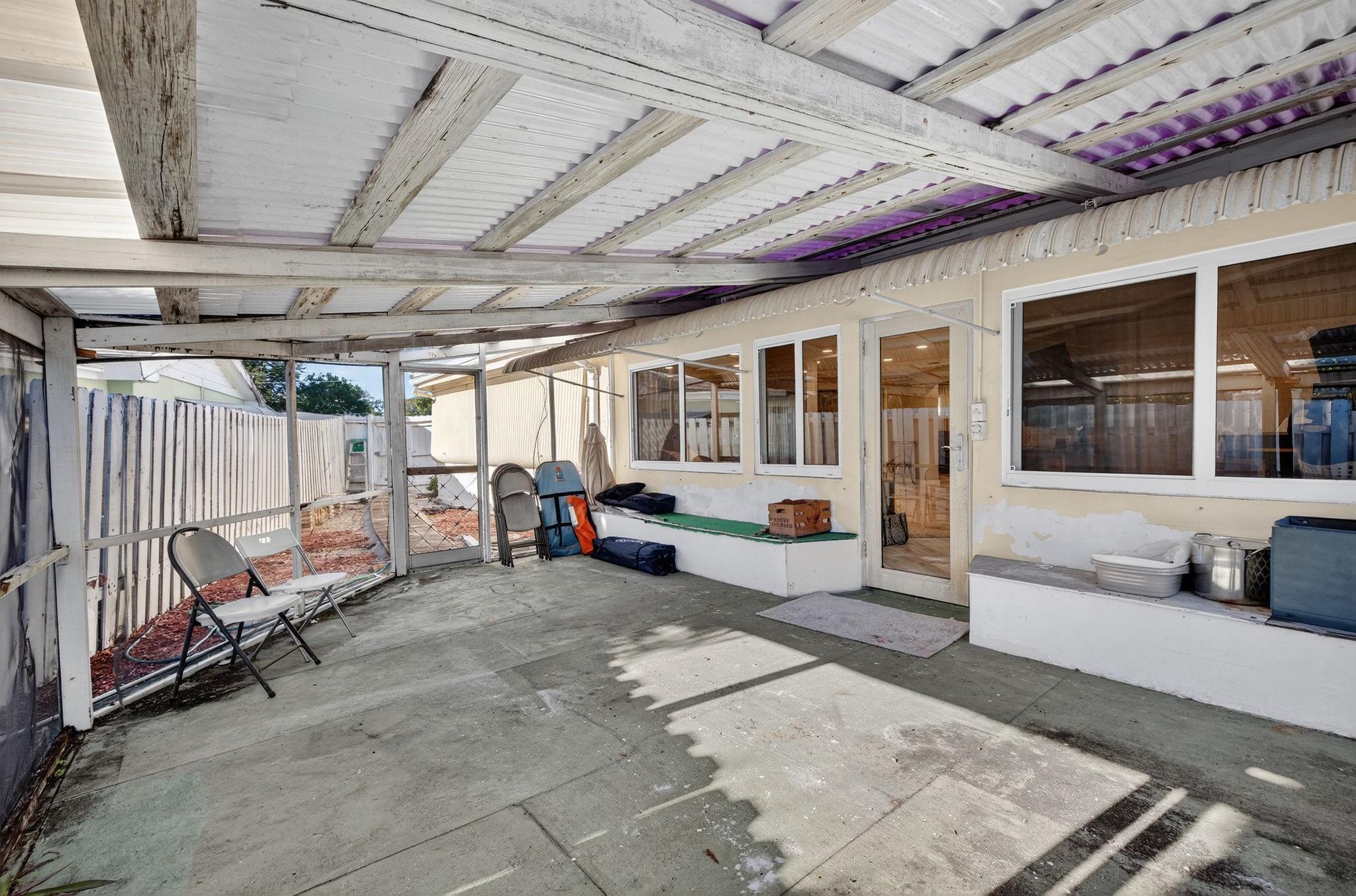 Coral Brook 37-18 B - Residential