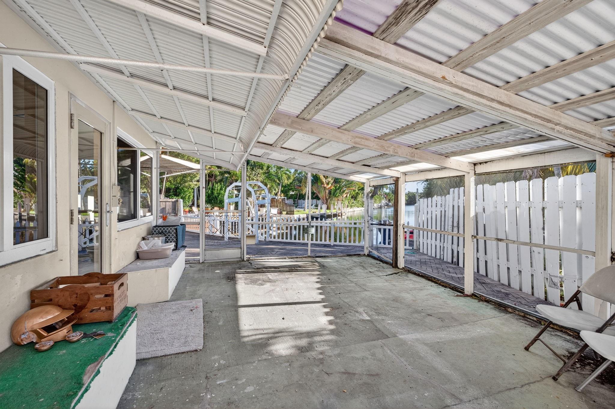 Coral Brook 37-18 B - Residential