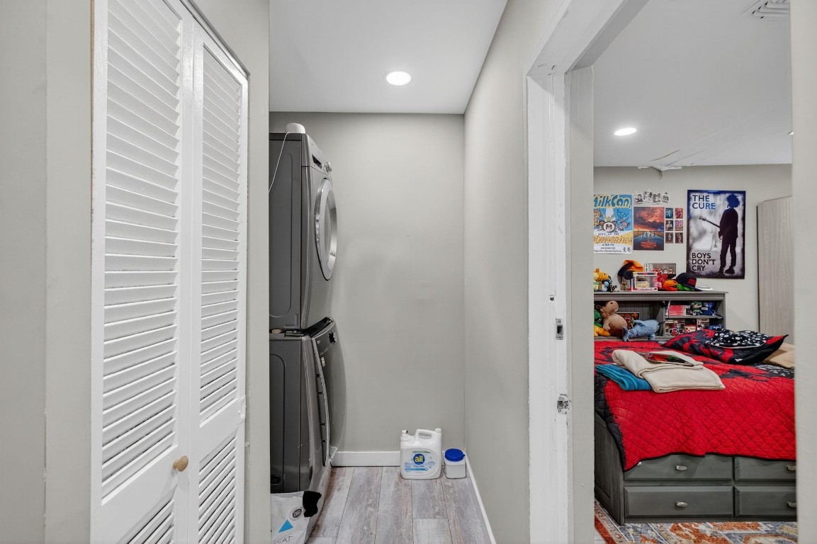 Coral Brook 37-18 B - Residential