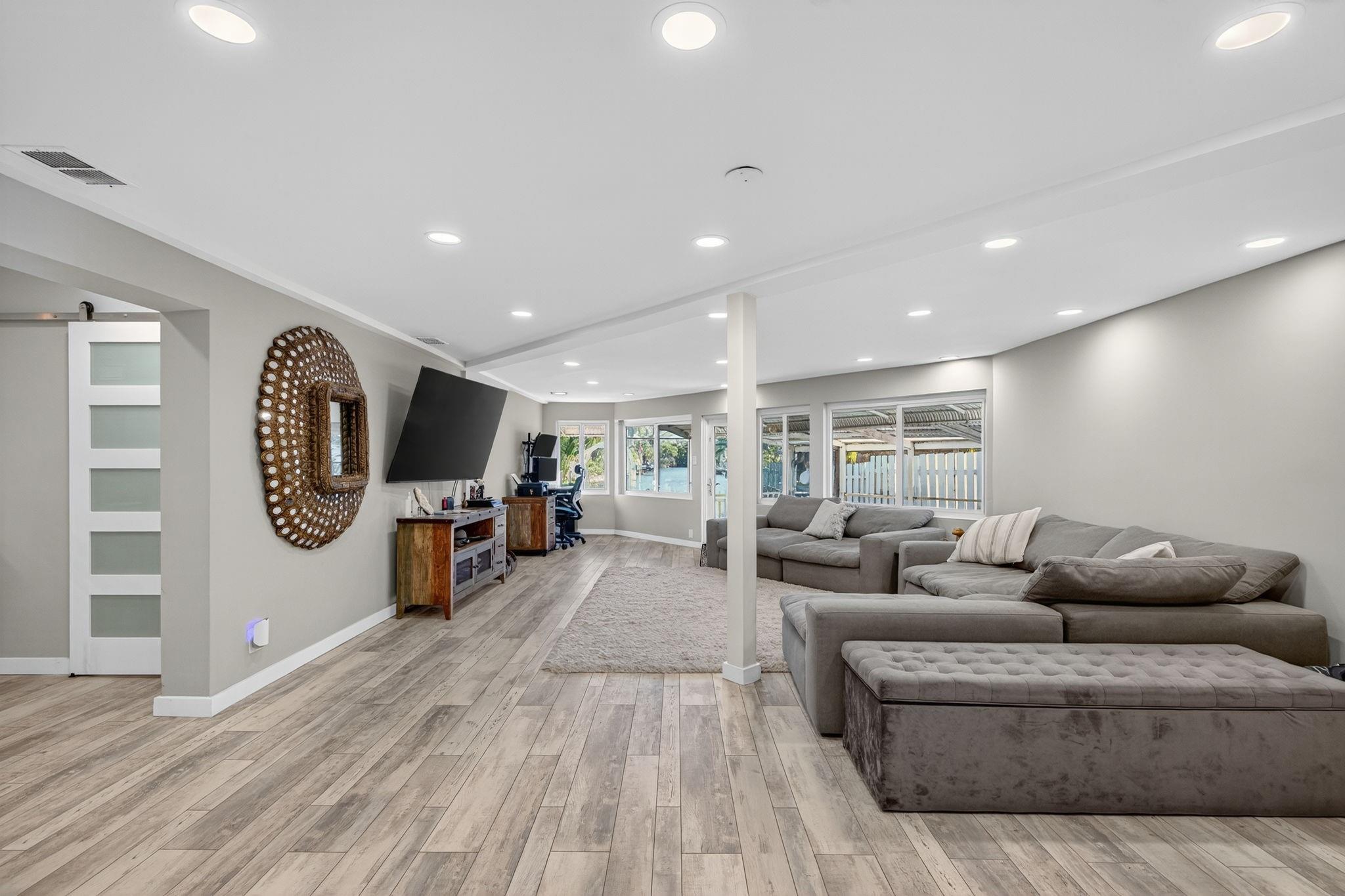 Coral Brook 37-18 B - Residential