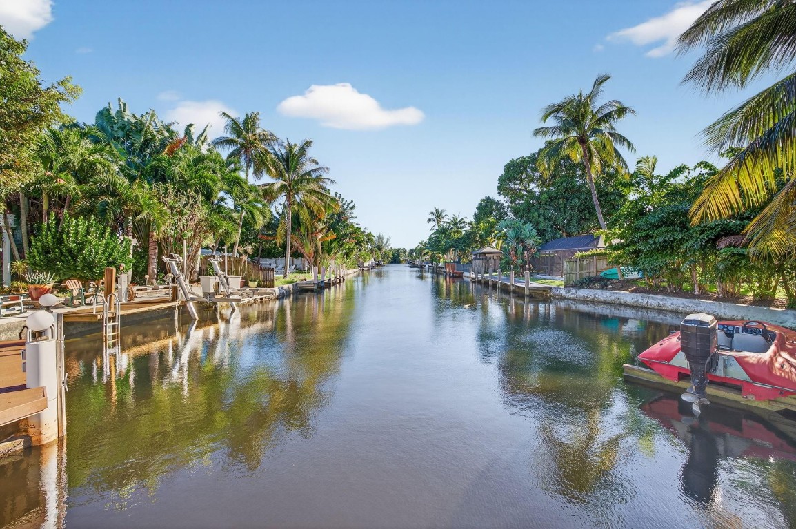 Coral Brook 37-18 B - Residential