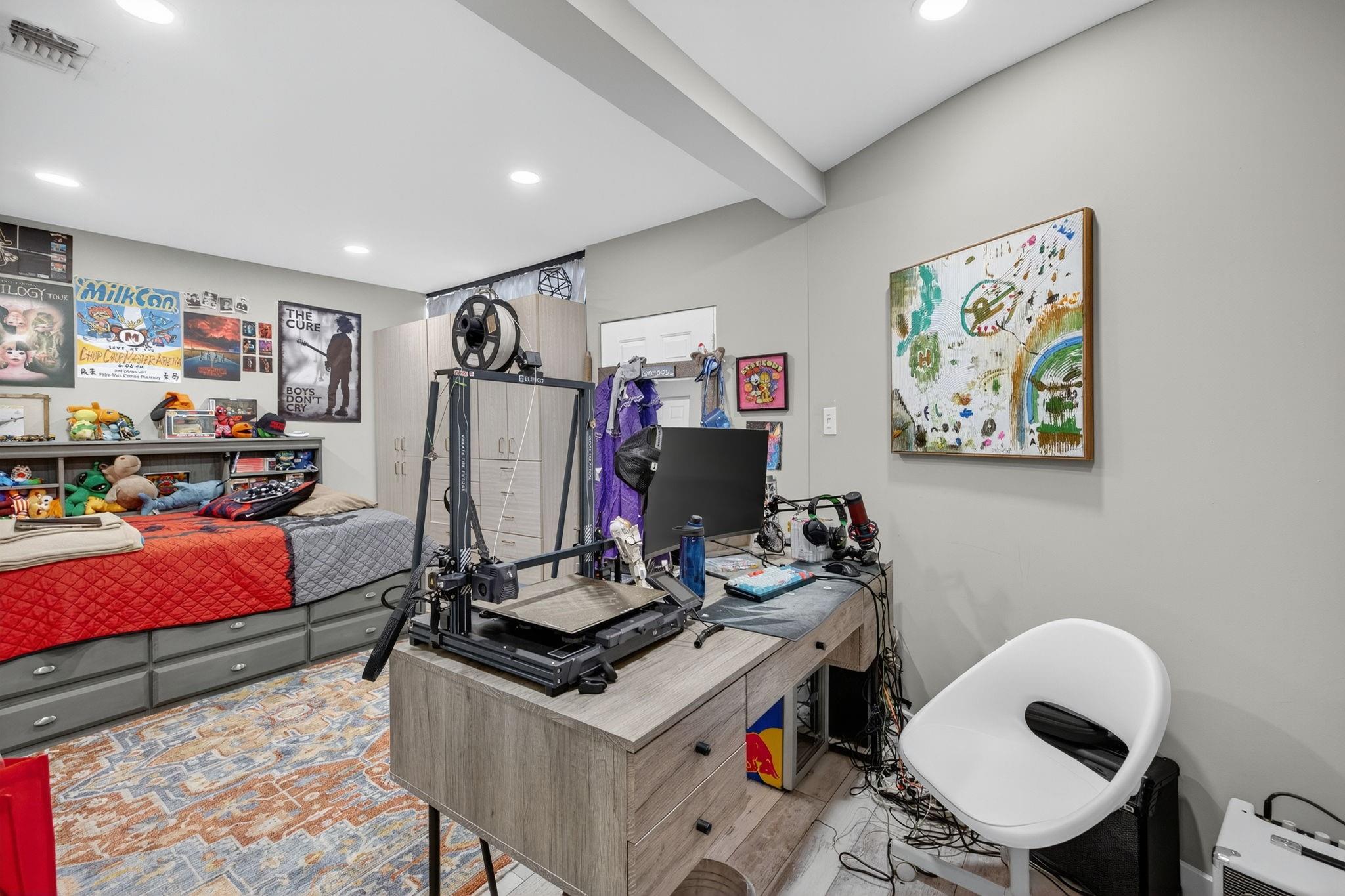 Coral Brook 37-18 B - Residential