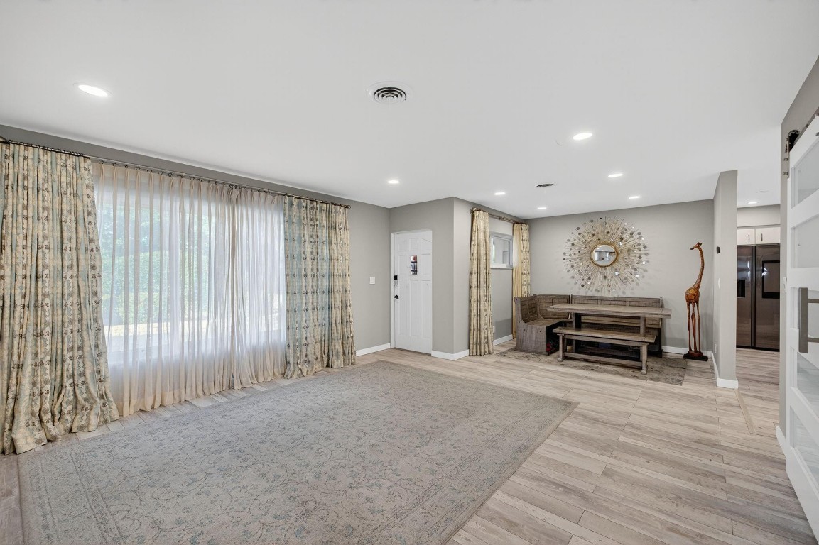 Coral Brook 37-18 B - Residential