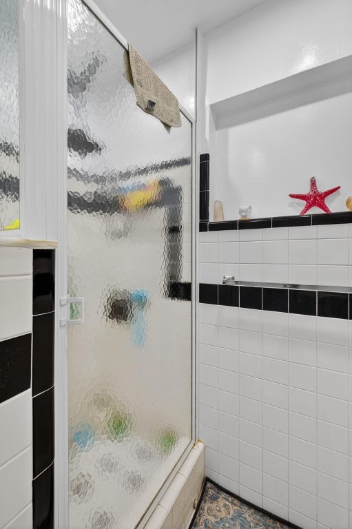 Coral Brook 37-18 B - Residential