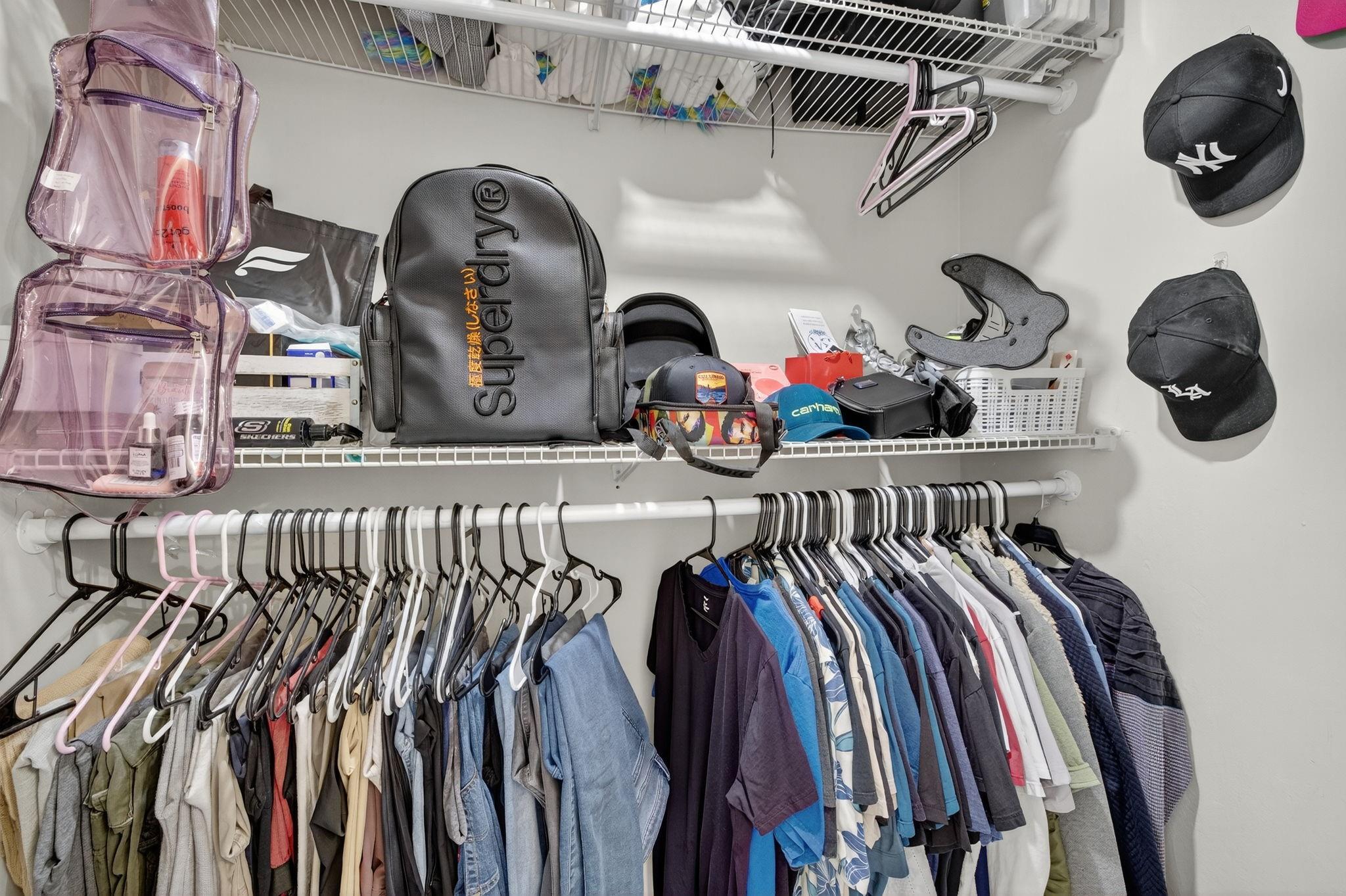 Coral Brook 37-18 B - Residential