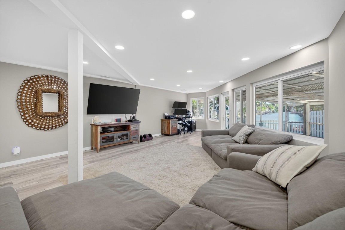 Coral Brook 37-18 B - Residential