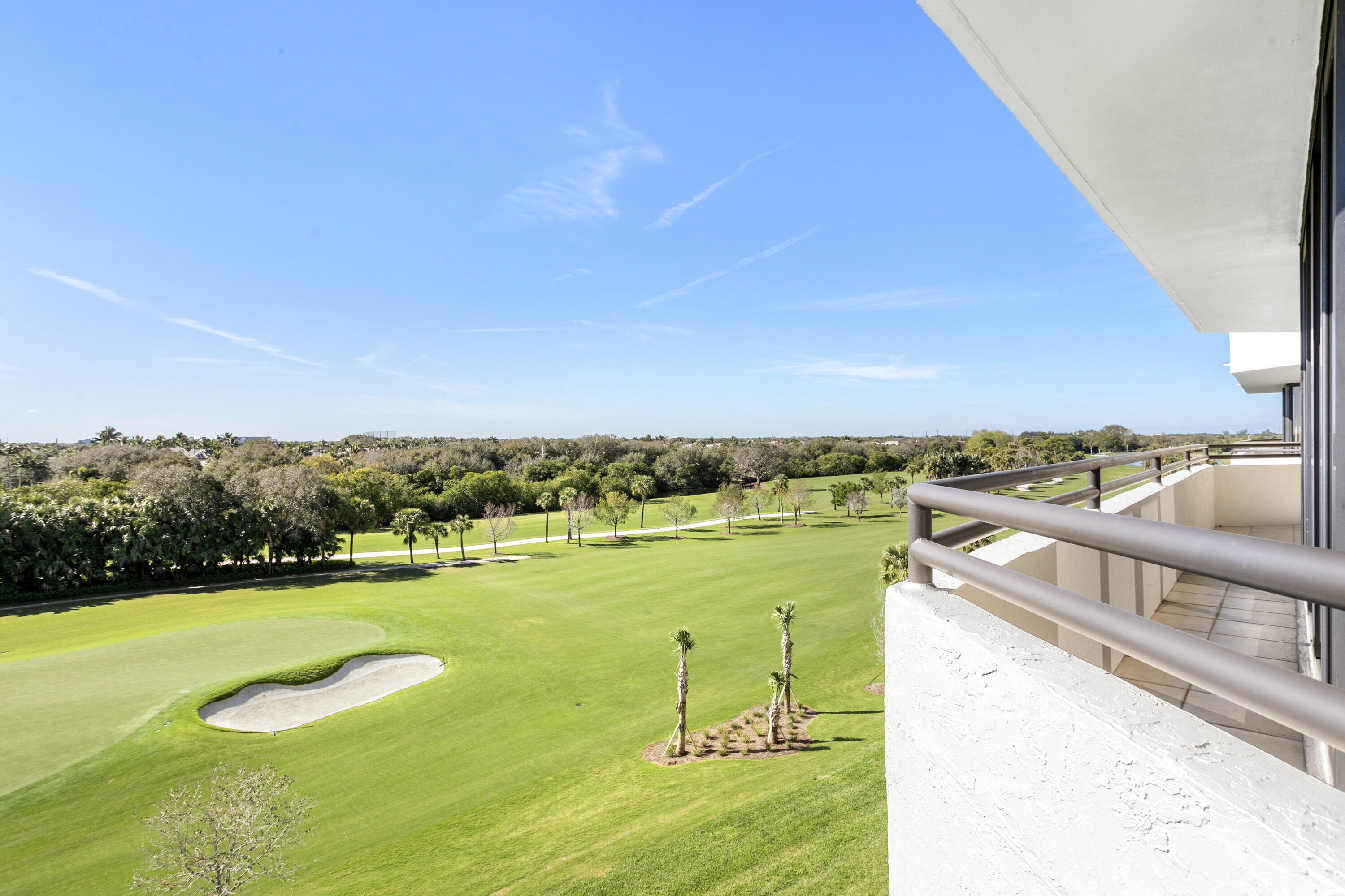 JONATHANS LANDING (SOUTHPORTE ONE) - Residential