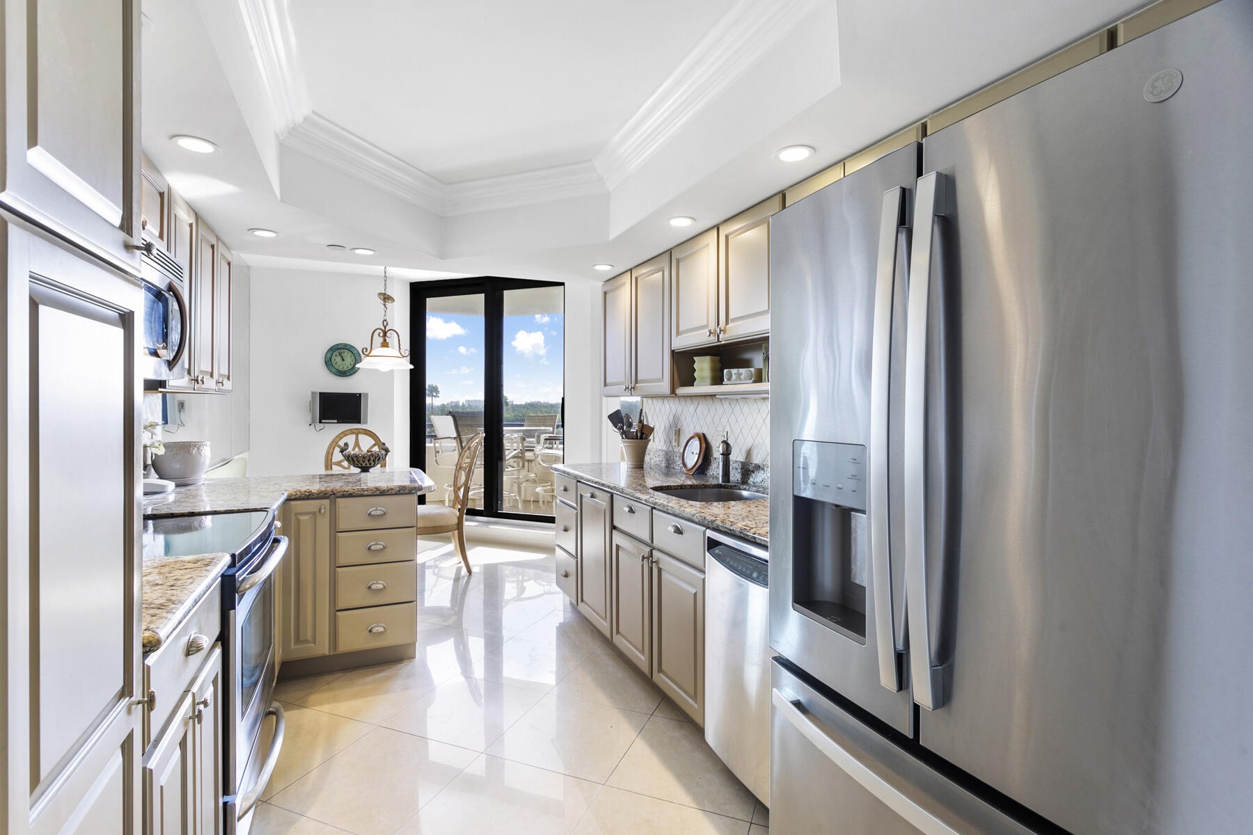 JONATHANS LANDING (SOUTHPORTE ONE) - Residential