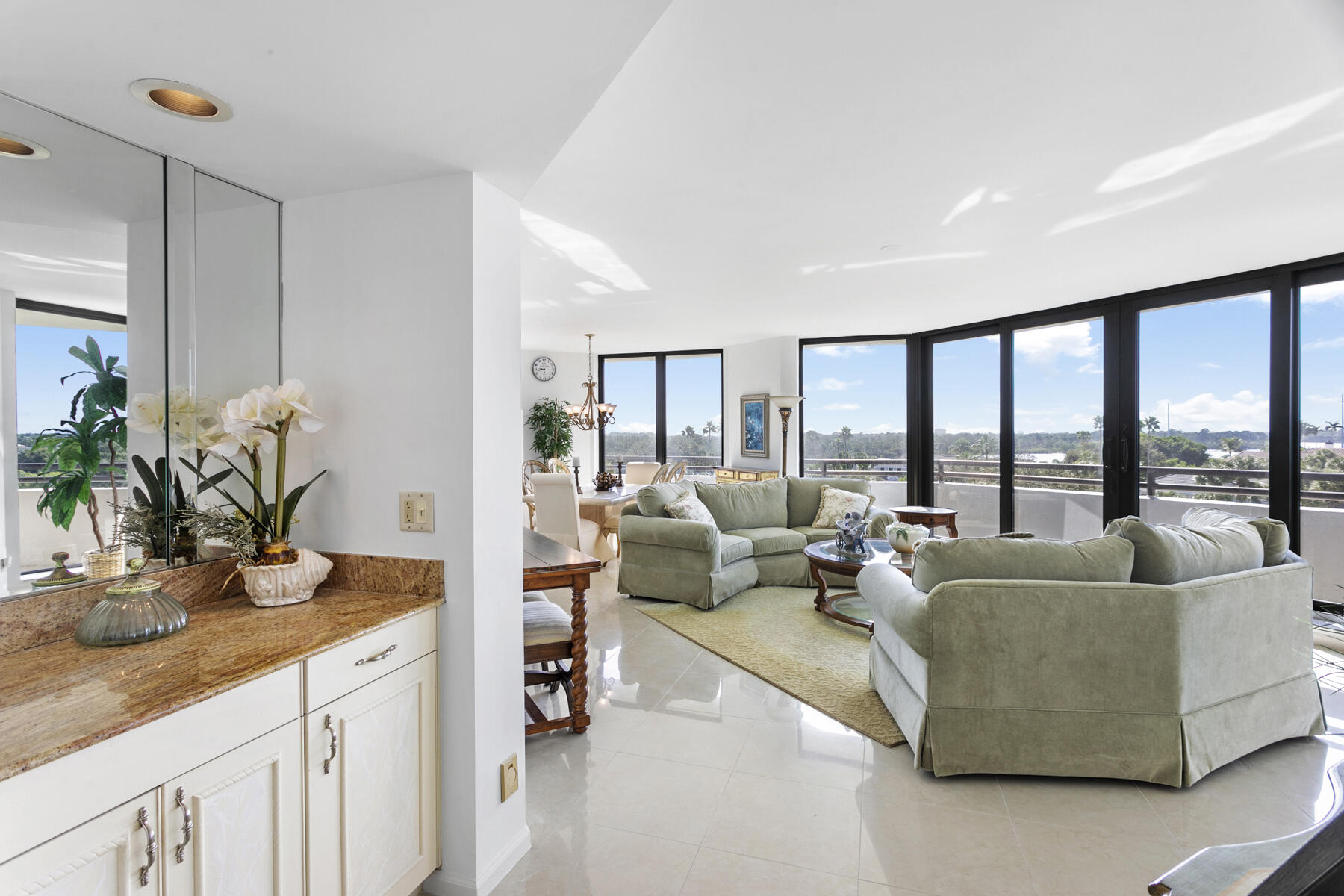 JONATHANS LANDING (SOUTHPORTE ONE) - Residential