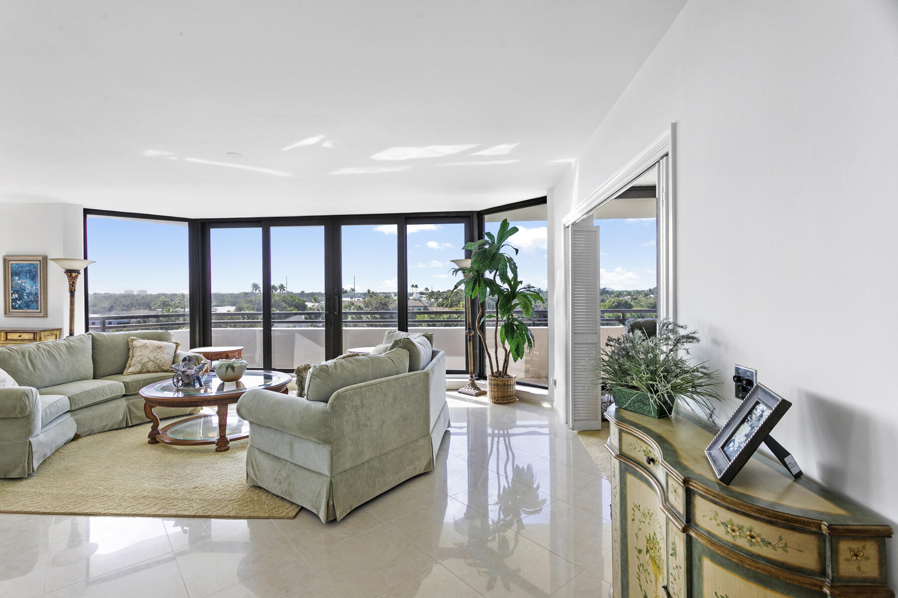 JONATHANS LANDING (SOUTHPORTE ONE) - Residential