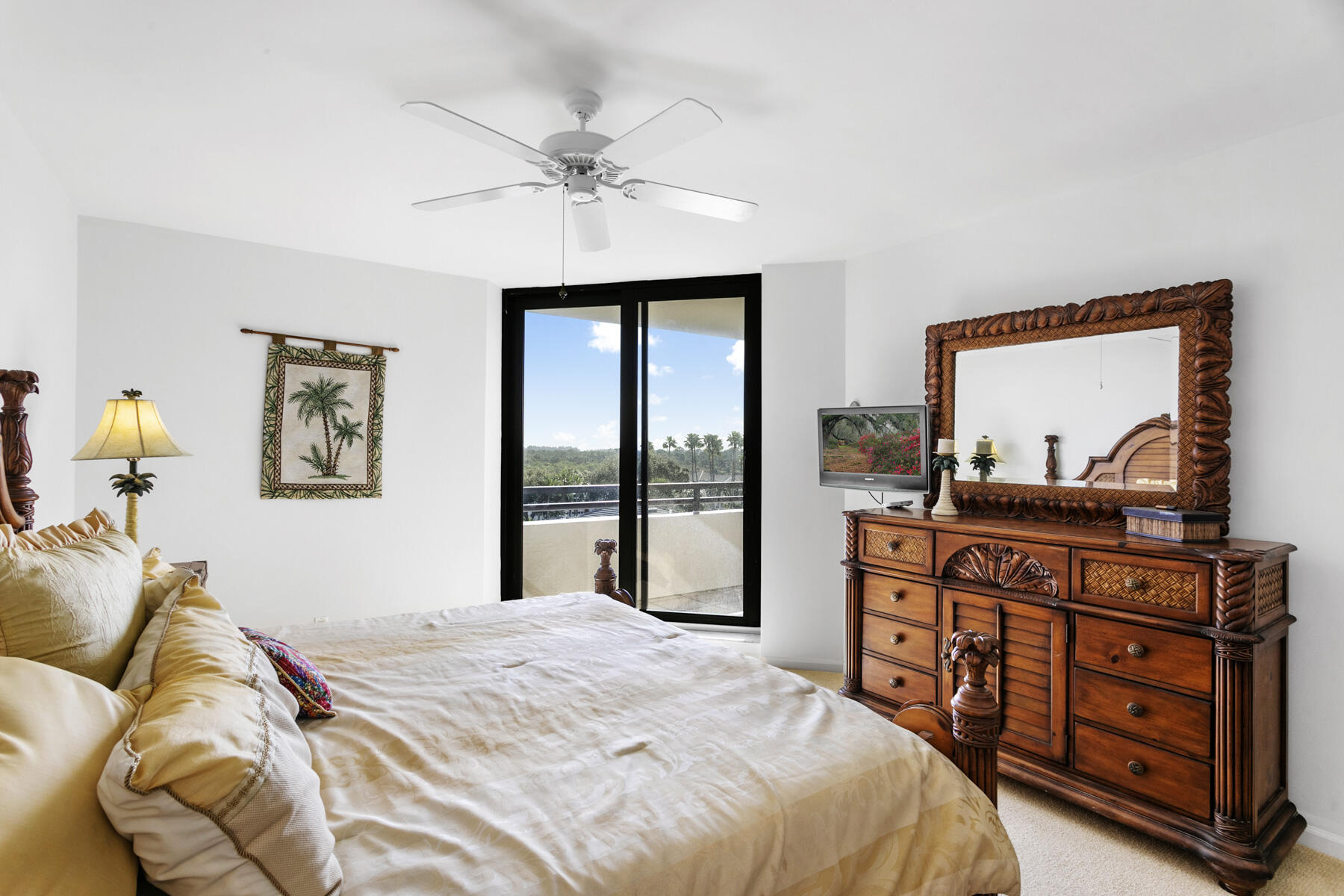 JONATHANS LANDING (SOUTHPORTE ONE) - Residential