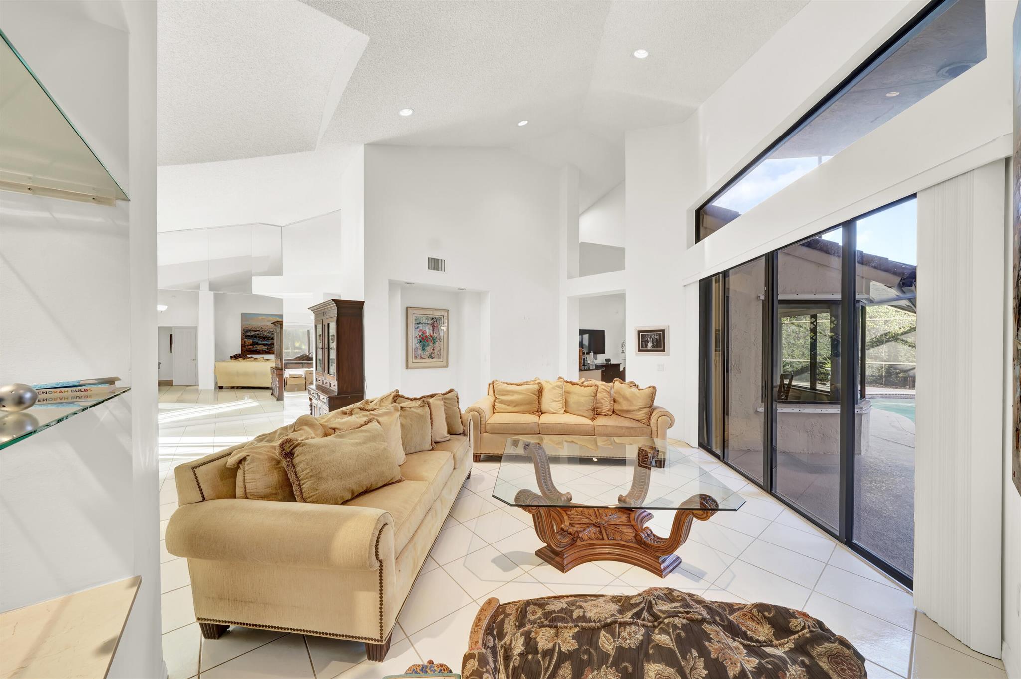 TRACT C OF MISSION BAY - Residential Lease