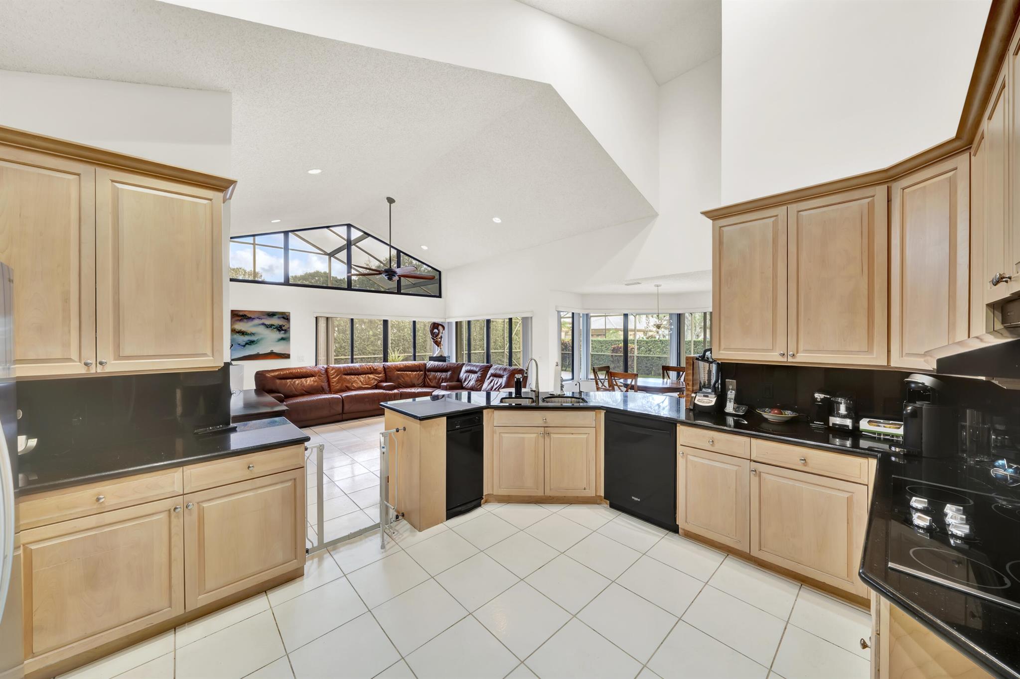 TRACT C OF MISSION BAY - Residential Lease