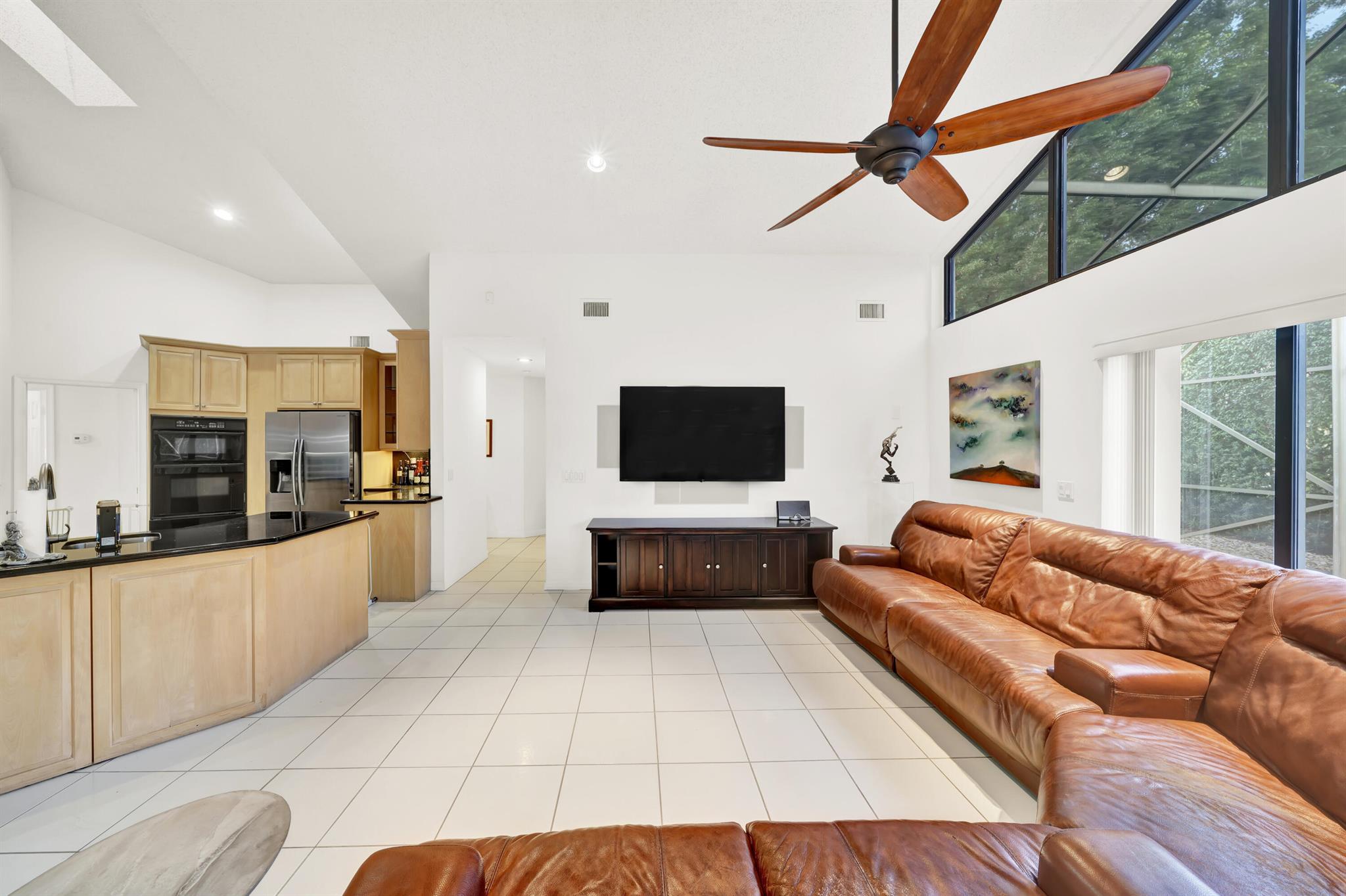 TRACT C OF MISSION BAY - Residential Lease