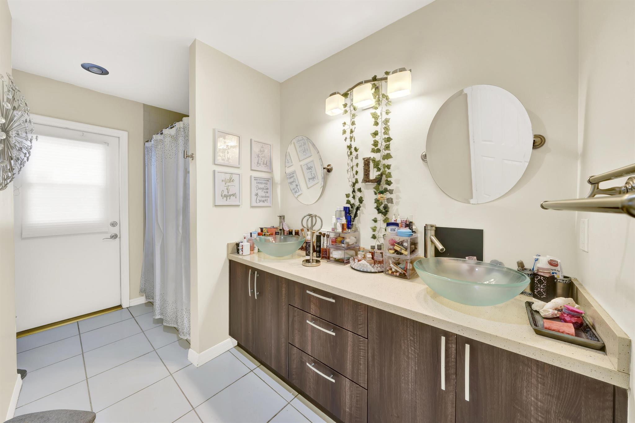 TRACT C OF MISSION BAY - Residential Lease