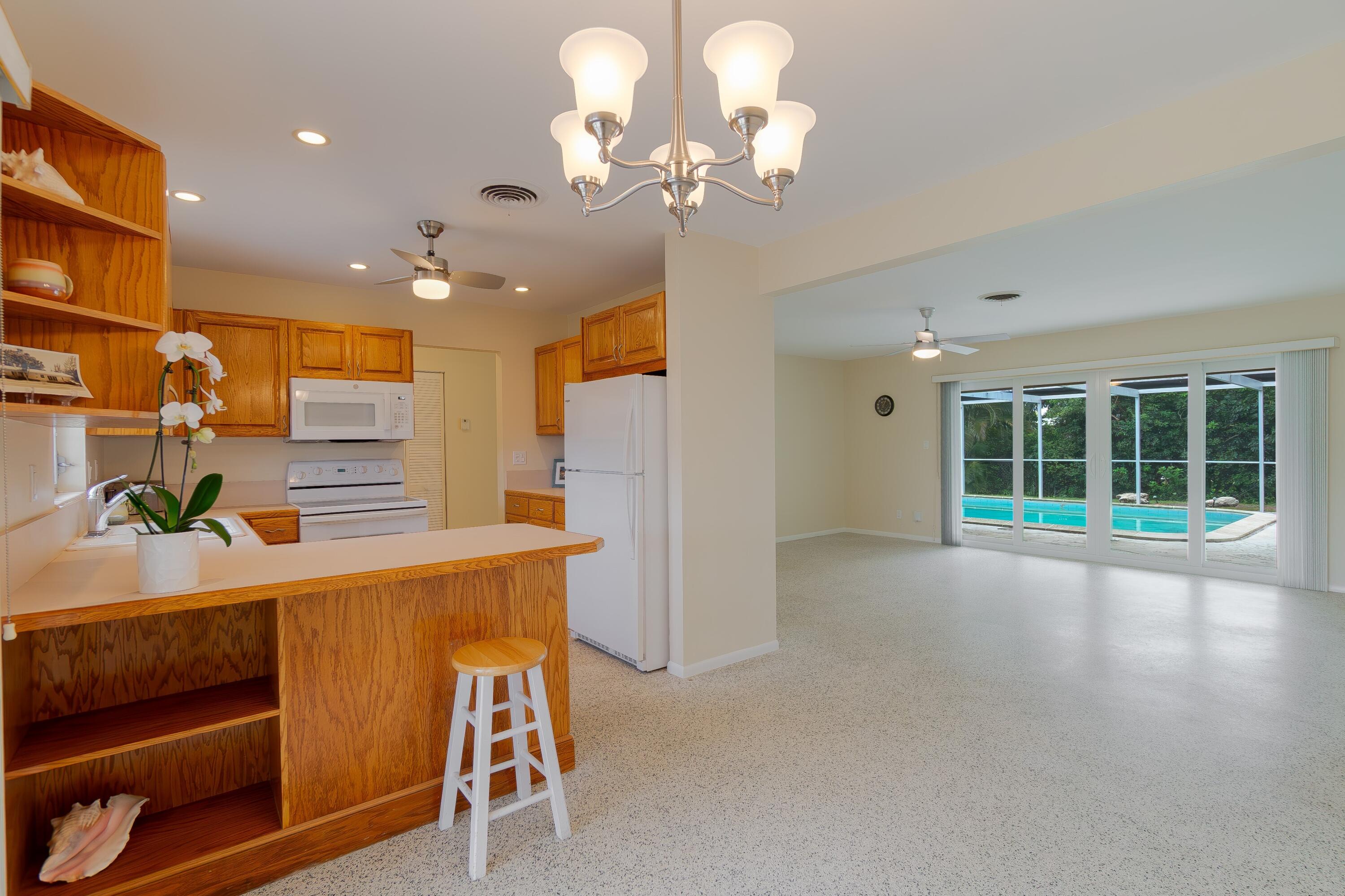 1166 SW 4th Street
