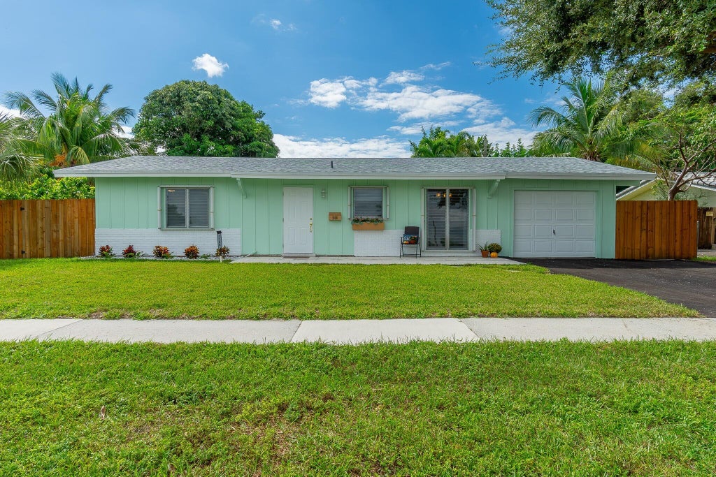Photo of 1166 SW 4th Street, Boca Raton, FL 33486 (MLS # B26089101)