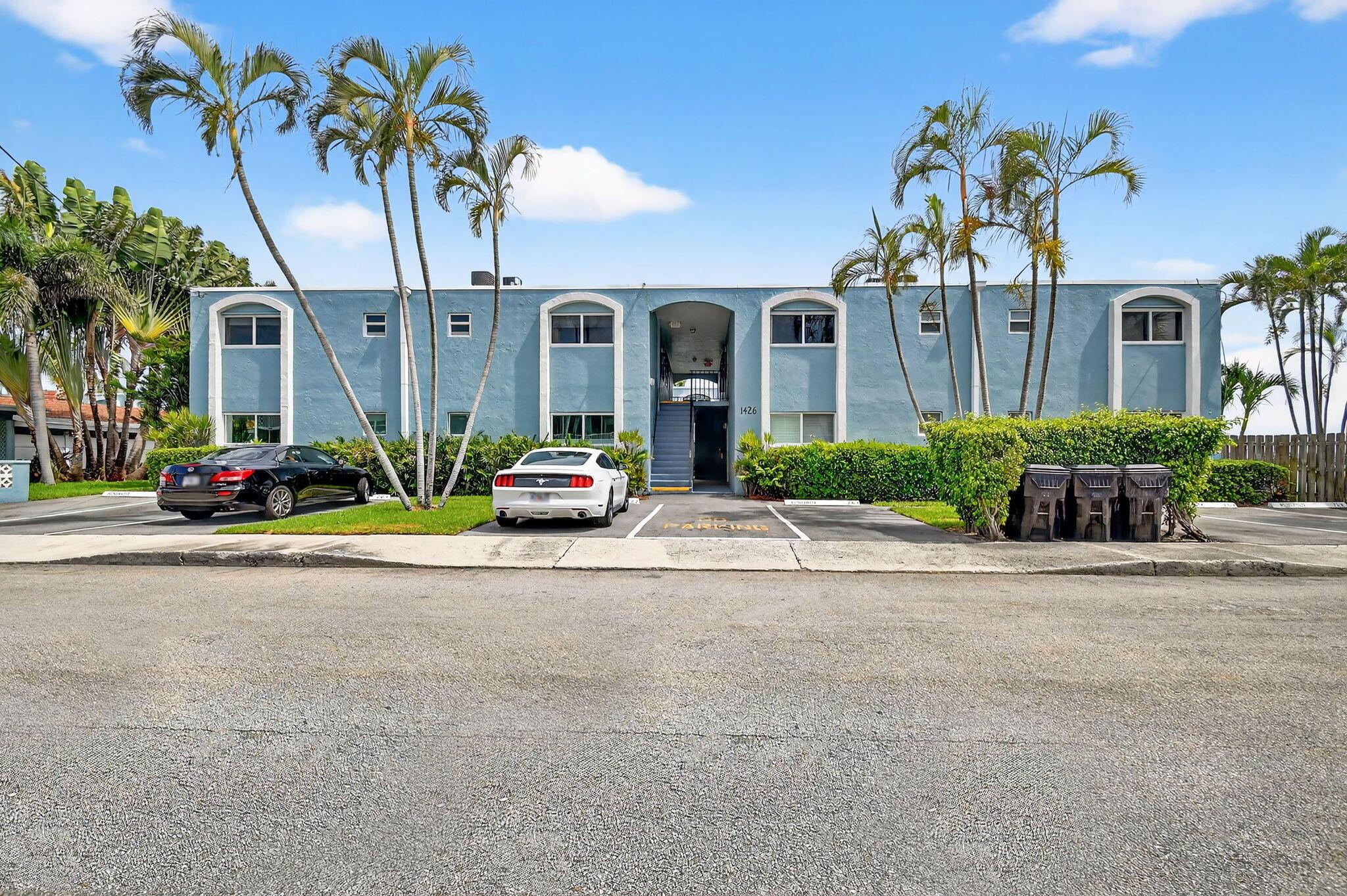1426 S Lakeside Drive 34