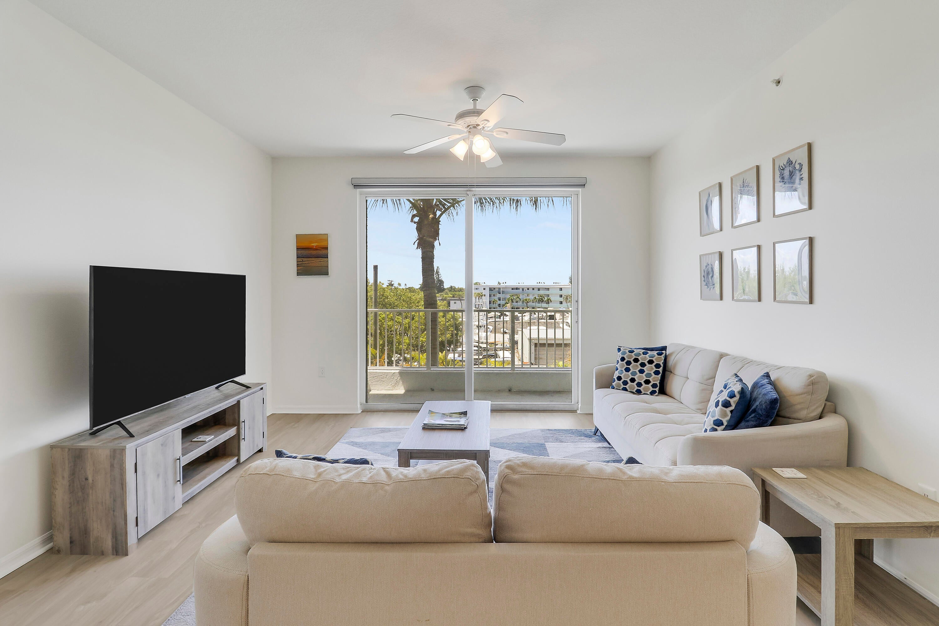 802 W Windward Way 301