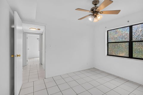 Tiny photo for 301 N Pine Island Road #162, Plantation, FL 33324 (MLS # B26086930)