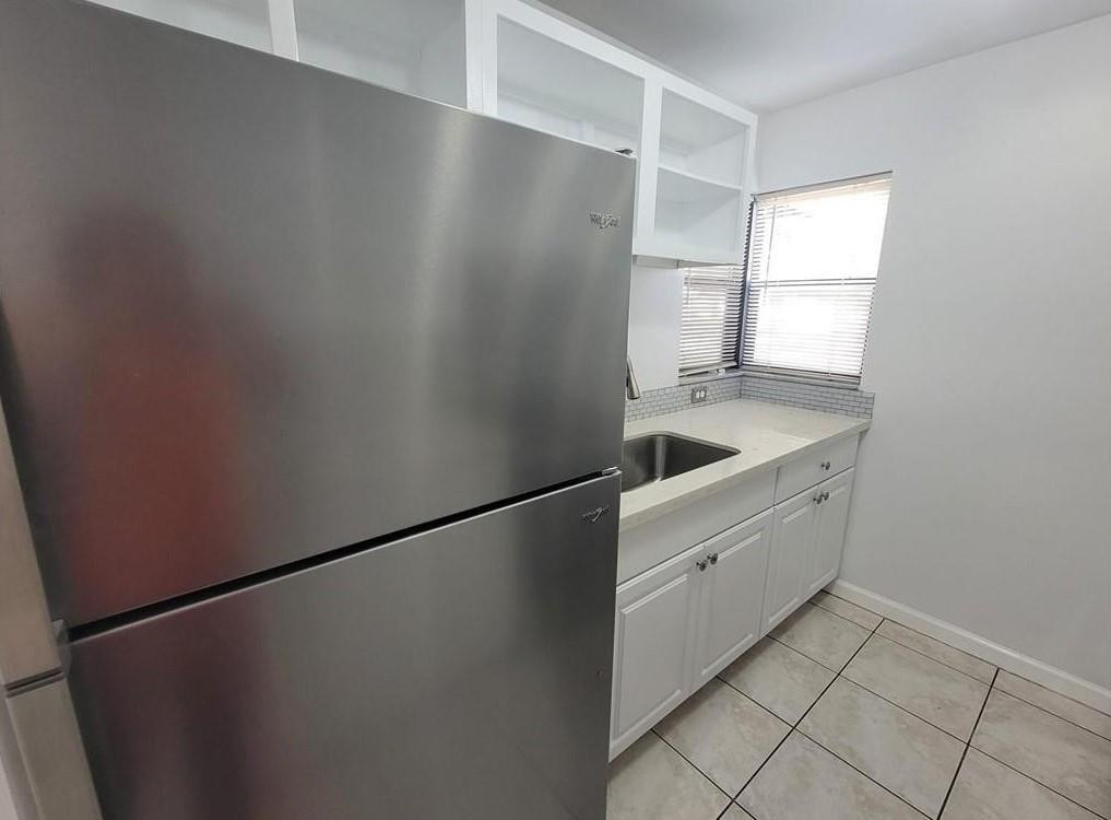 Coral Plaza - Residential