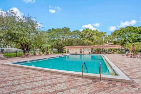Tiny photo for 1501 Cayman Way #C2, Coconut Creek, FL 33066 (MLS # F10540757)