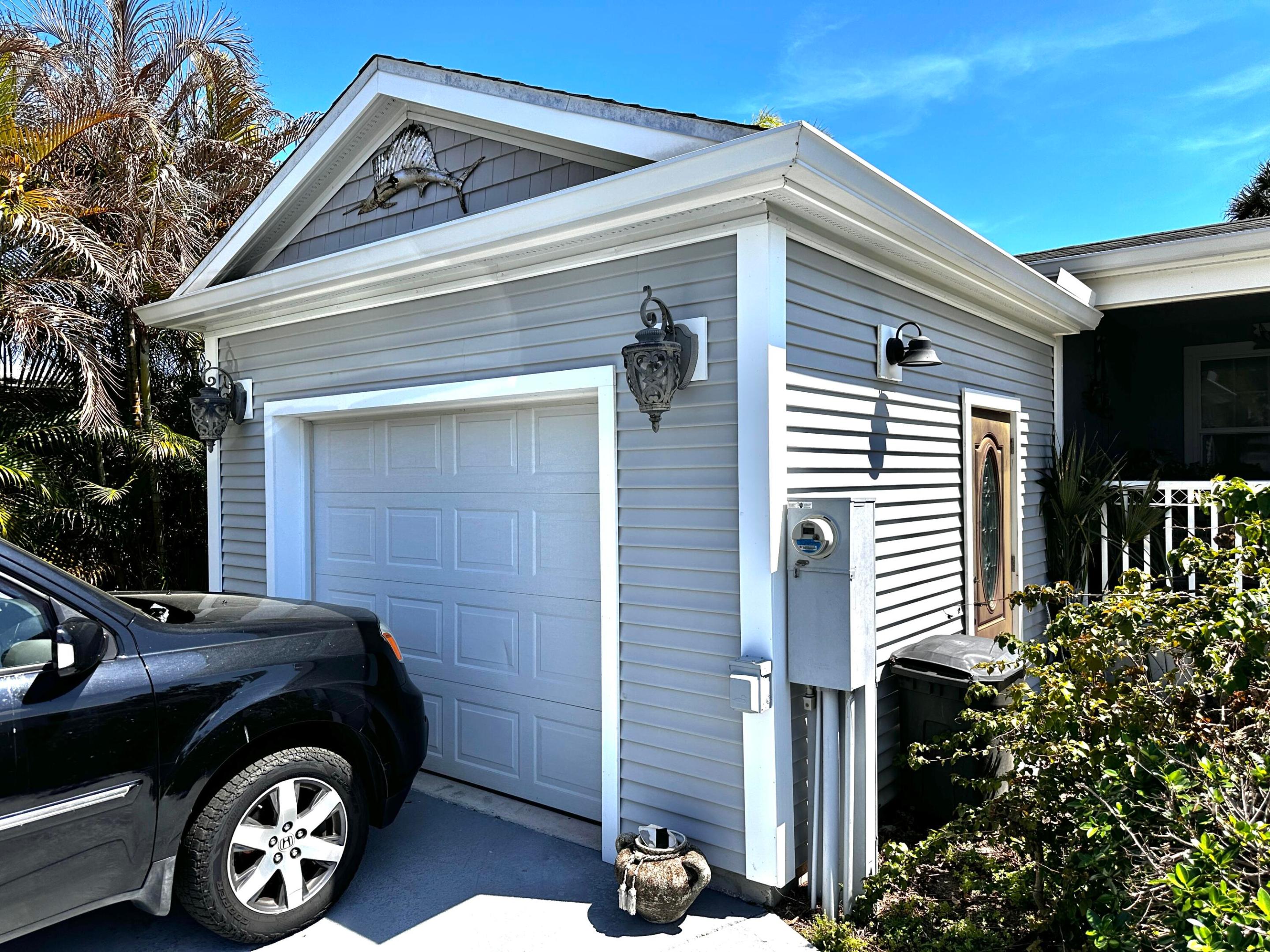 TROPICAL PARADISE - Residential