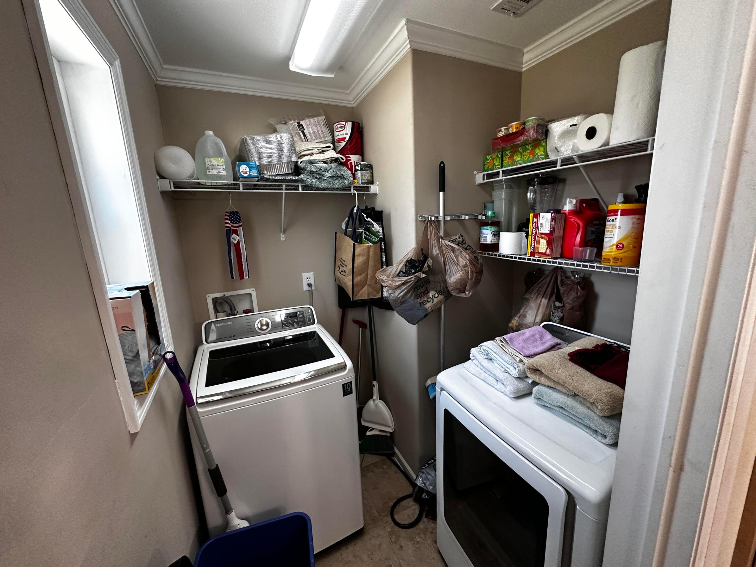 TROPICAL PARADISE - Residential