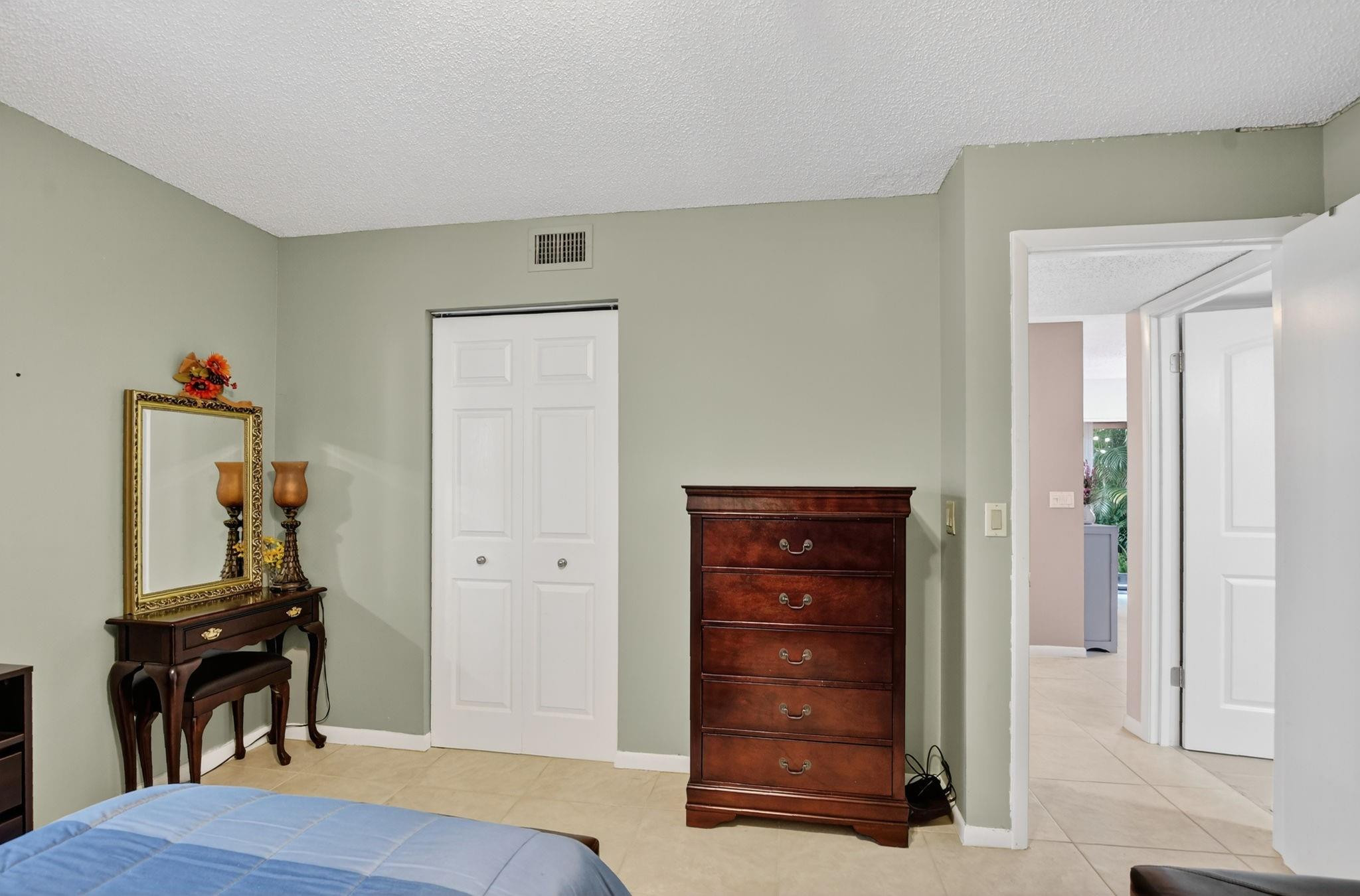 FAIRWAYS BOCA LAGO - Residential
