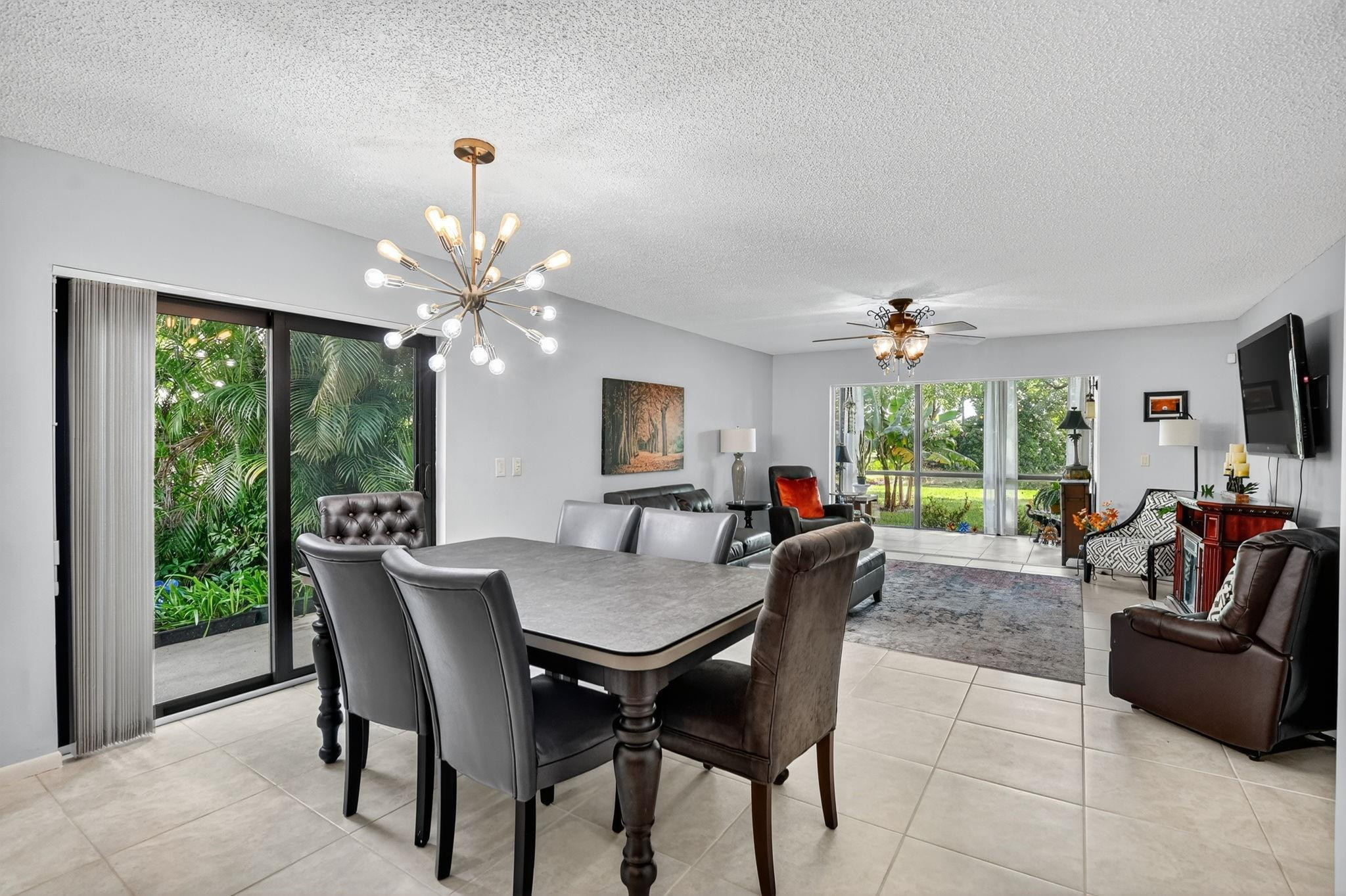 FAIRWAYS BOCA LAGO - Residential