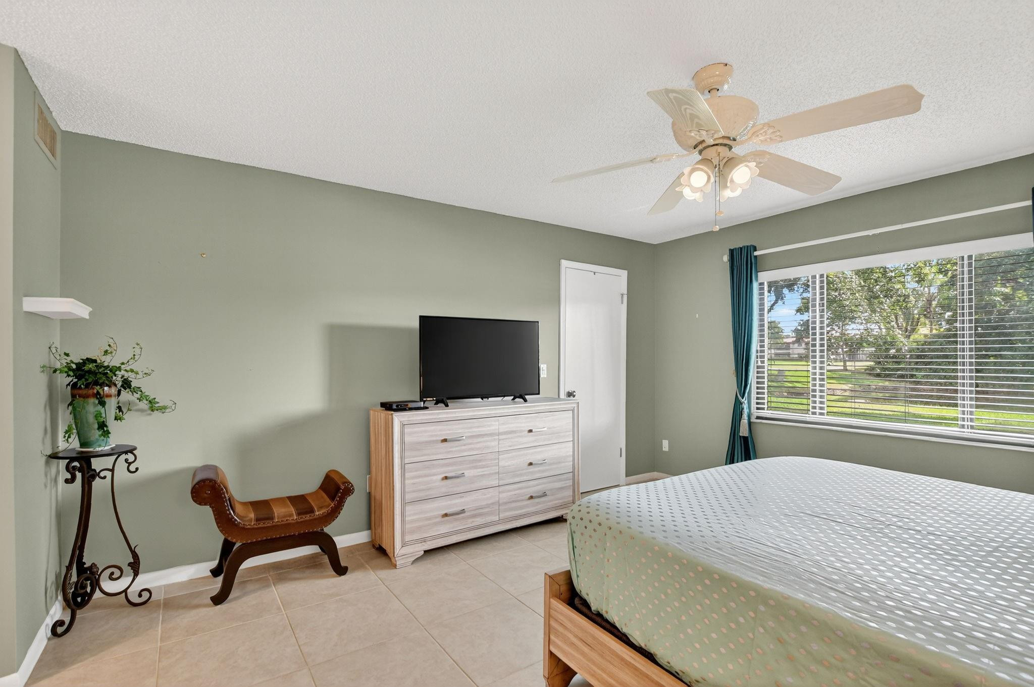 FAIRWAYS BOCA LAGO - Residential