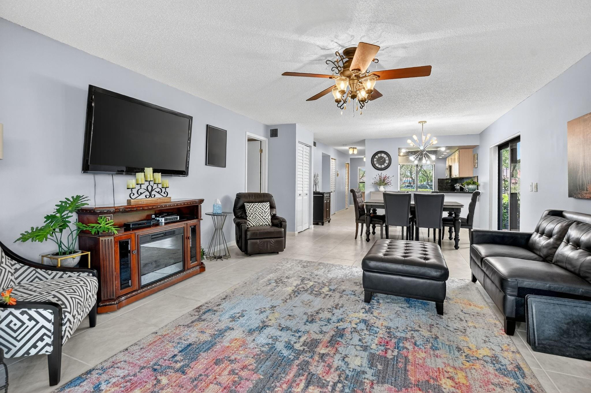 FAIRWAYS BOCA LAGO - Residential