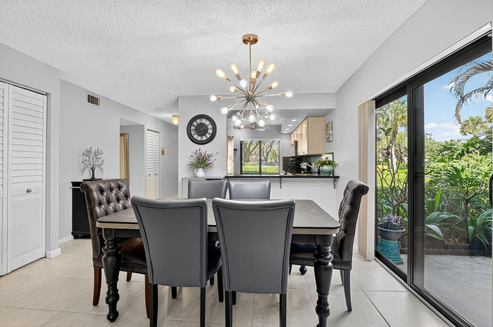 FAIRWAYS BOCA LAGO - Residential