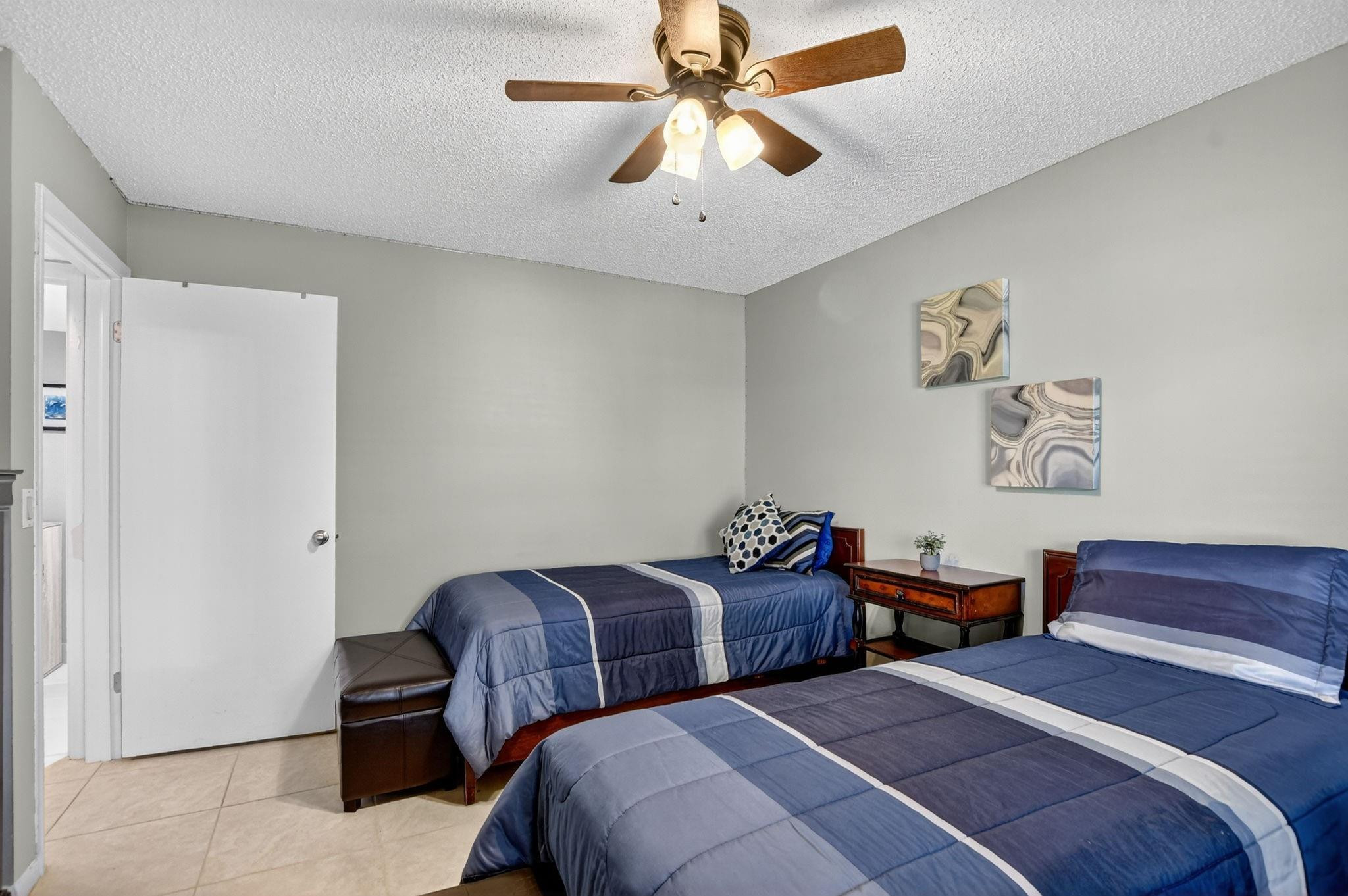 FAIRWAYS BOCA LAGO - Residential