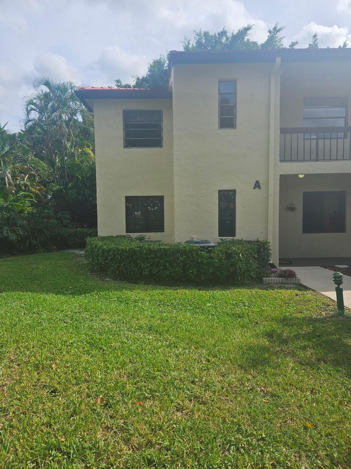 FAIRWAYS OF BOCA LAGO - Residential