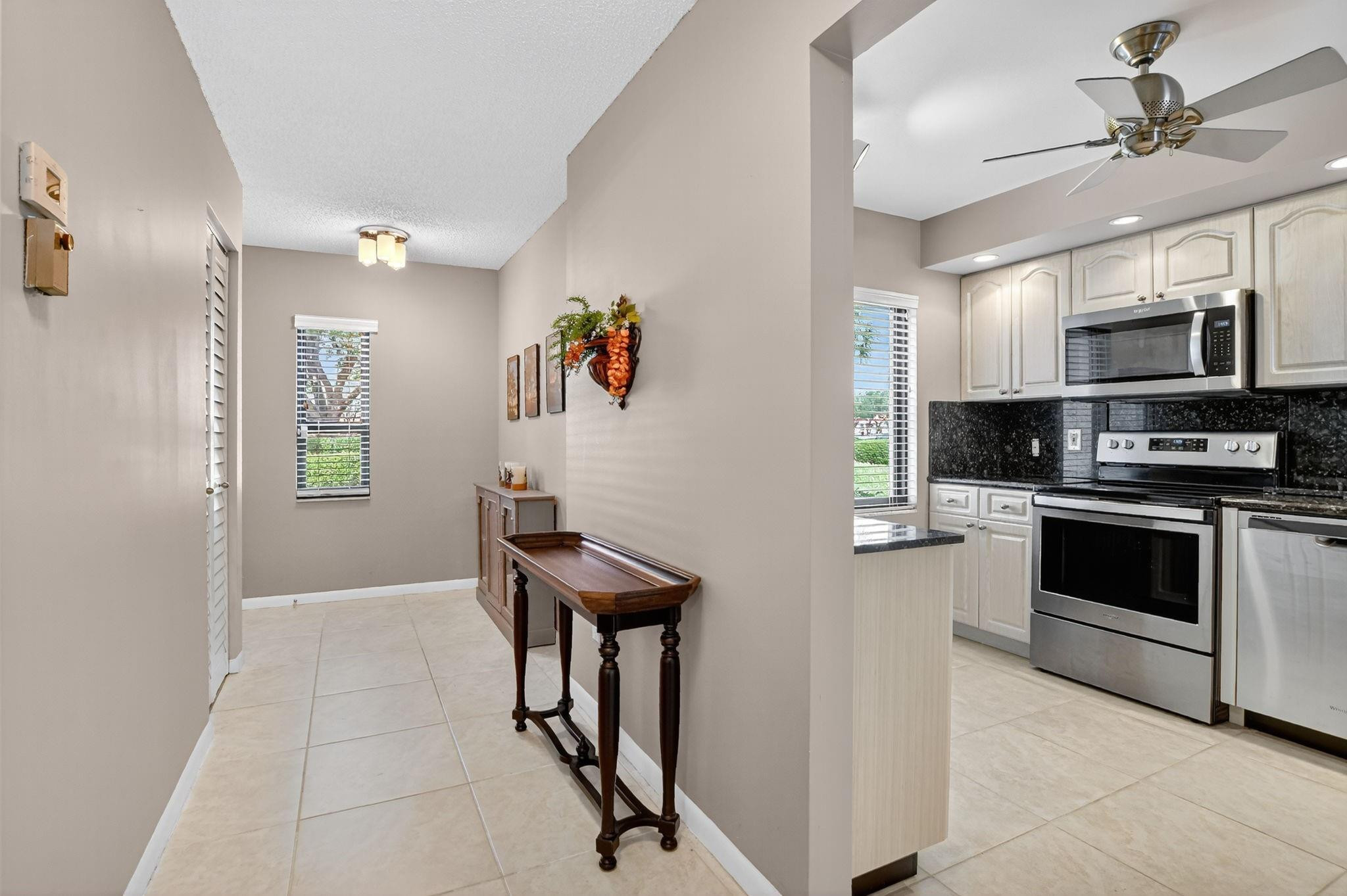 FAIRWAYS BOCA LAGO - Residential