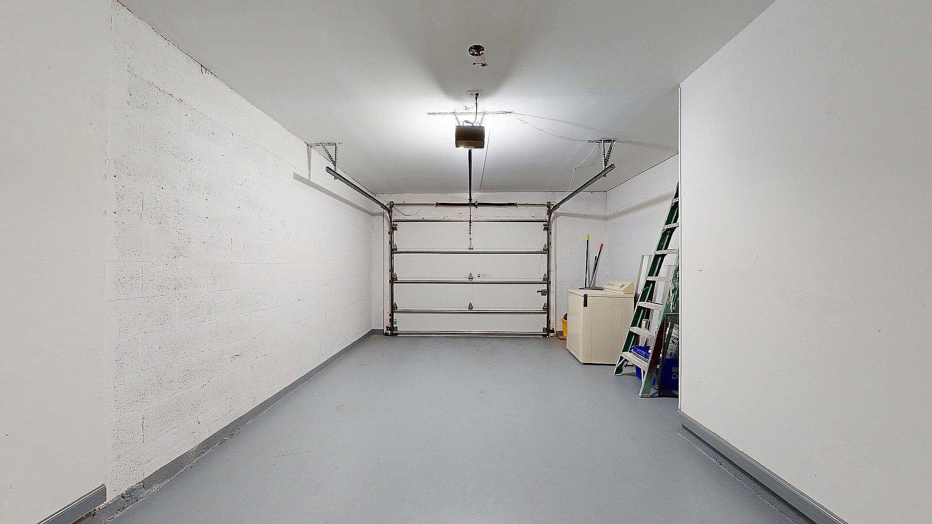 PARKWALK 2 - Residential Lease