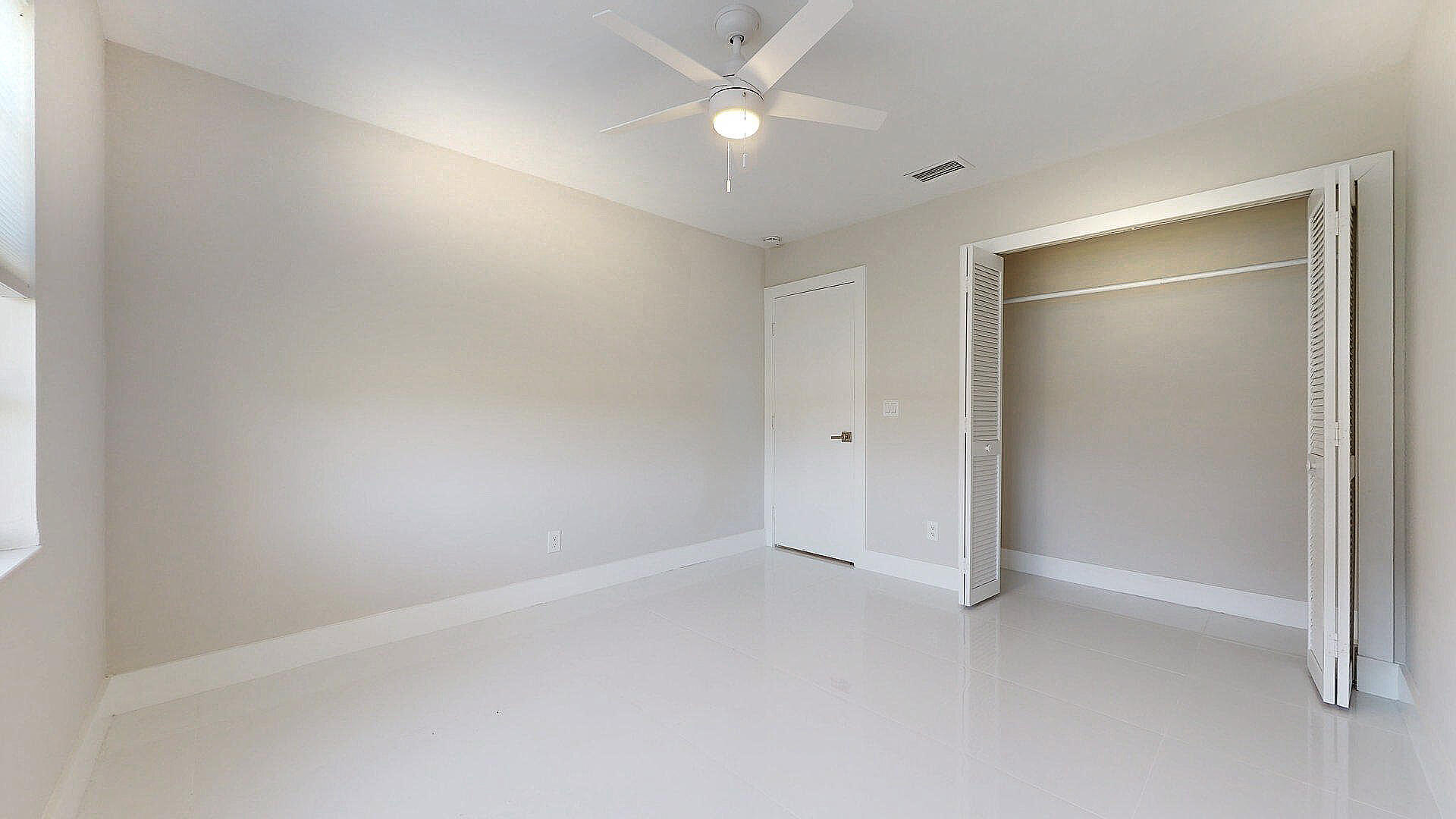 PARKWALK 2 - Residential Lease