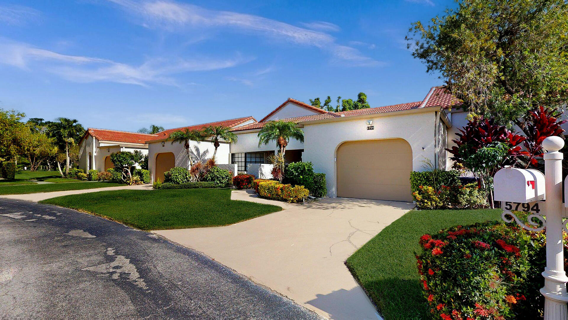 PARKWALK 2 - Residential Lease