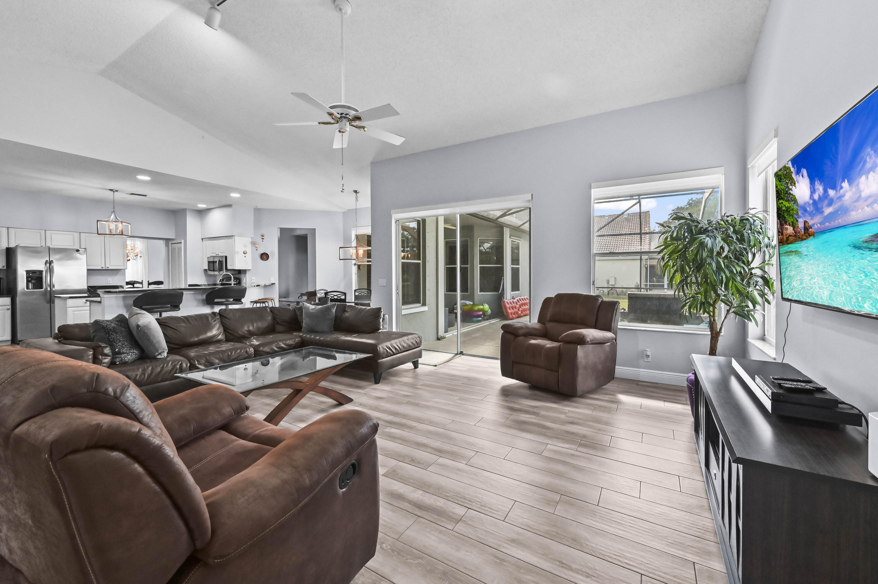 LEGEND LAKE ESTATES - Residential