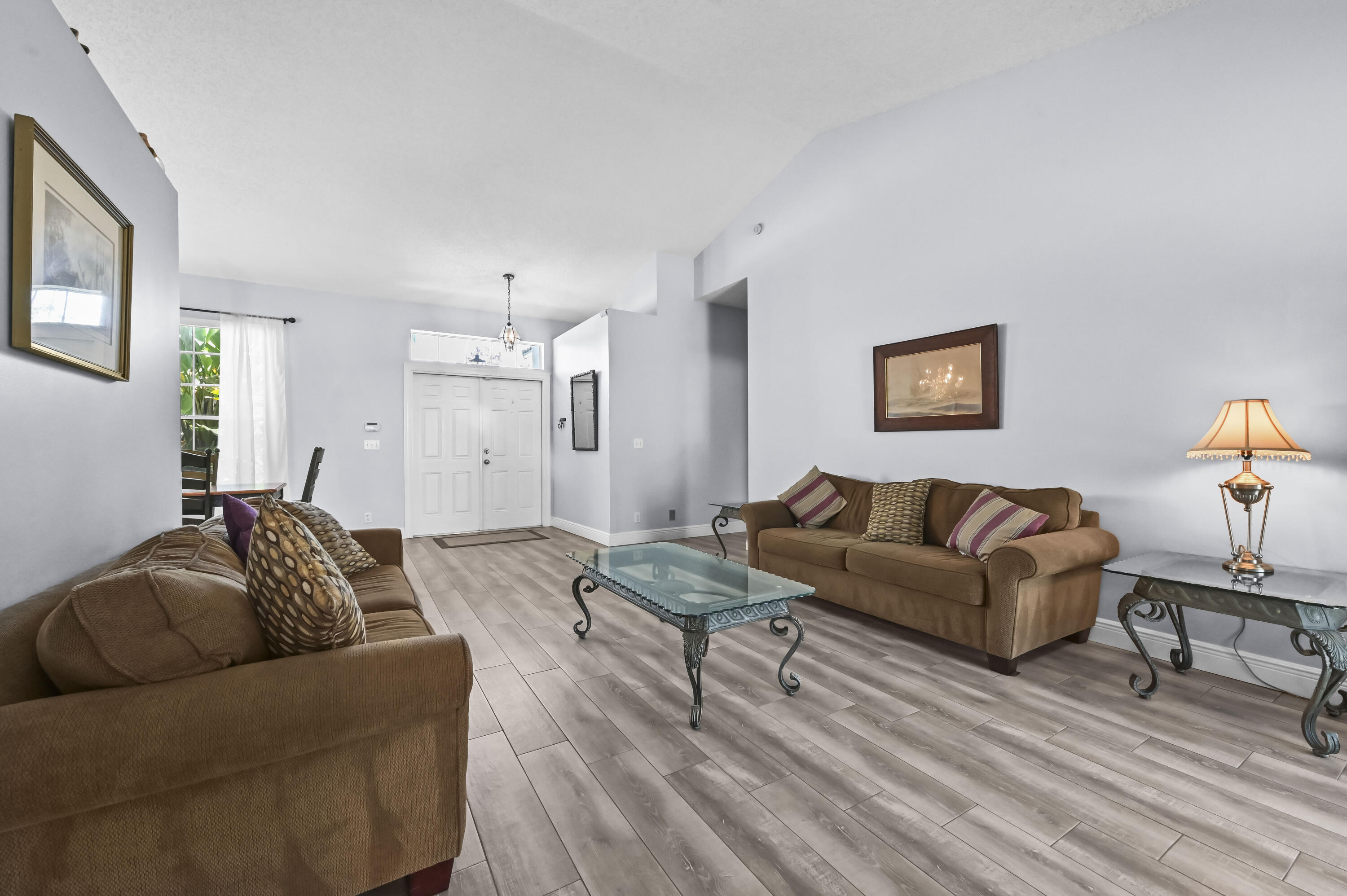 LEGEND LAKE ESTATES - Residential