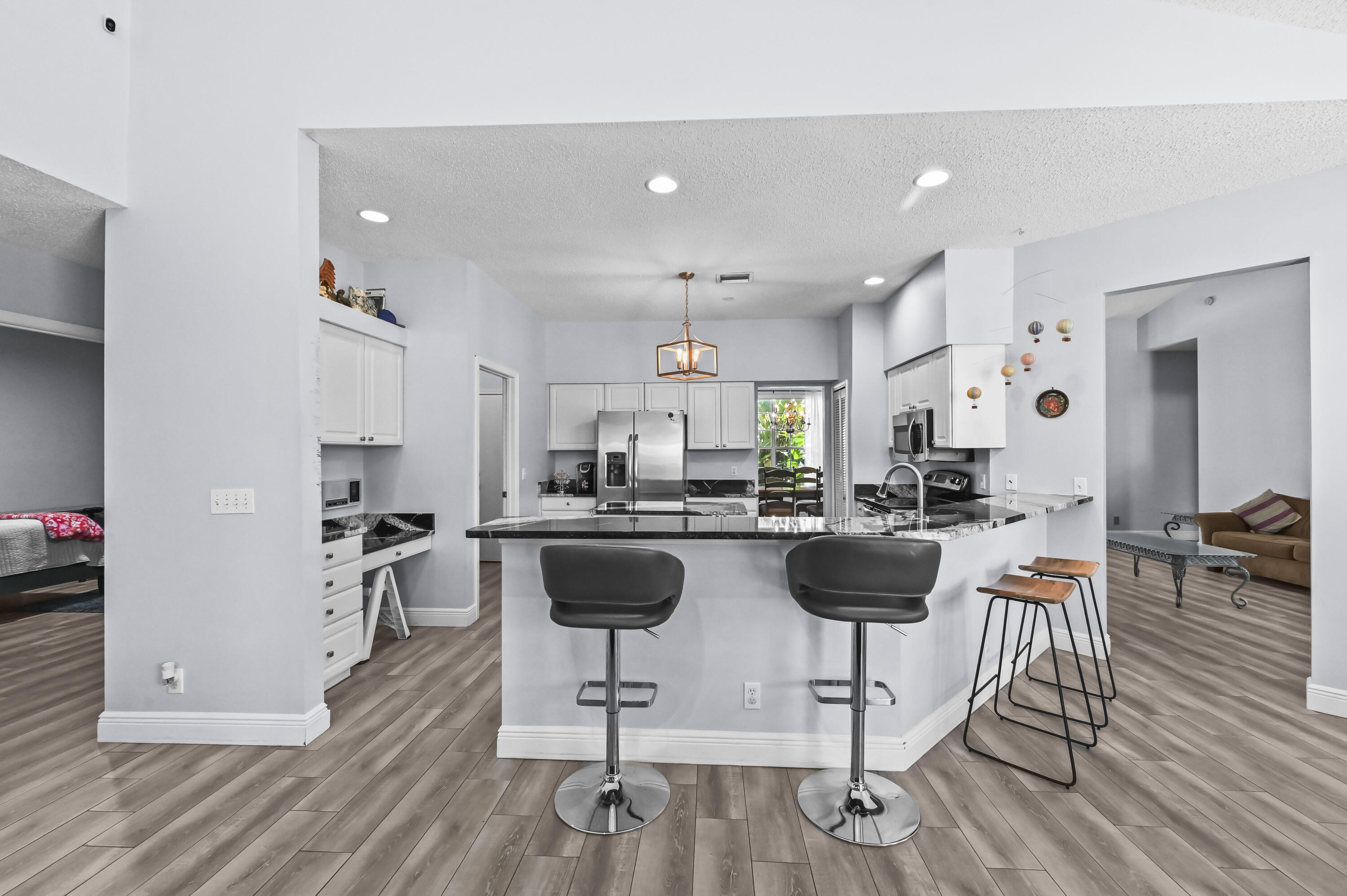 LEGEND LAKE ESTATES - Residential