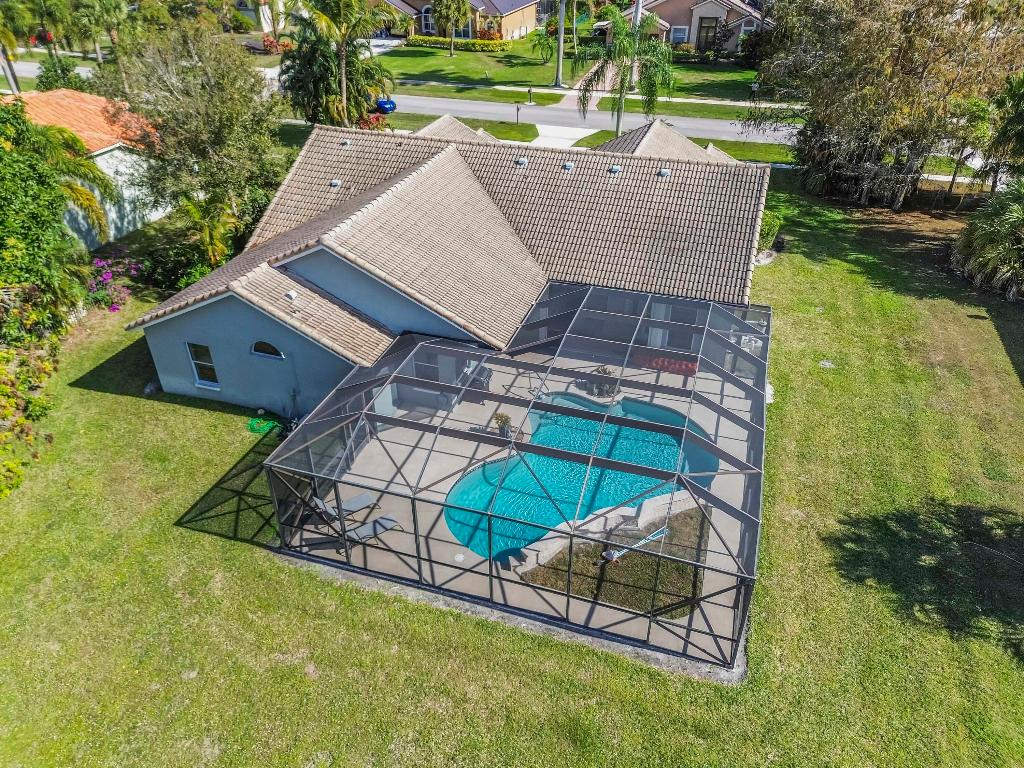 LEGEND LAKE ESTATES - Residential