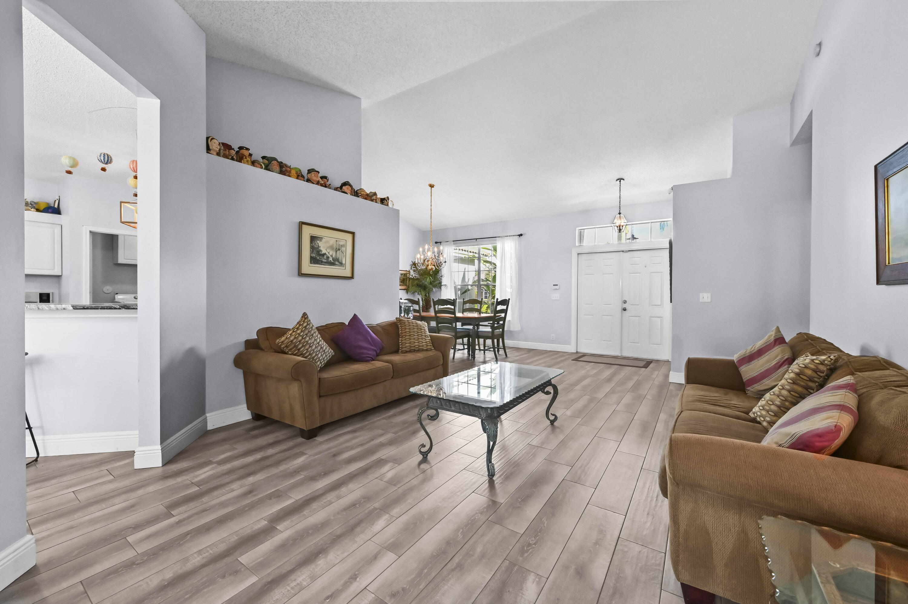 LEGEND LAKE ESTATES - Residential