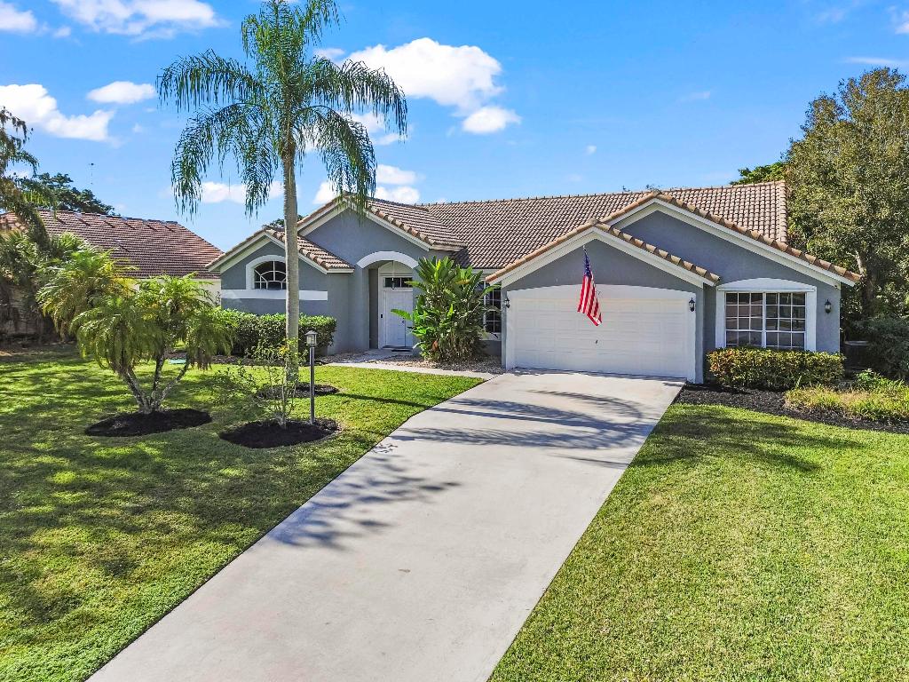 LEGEND LAKE ESTATES - Residential