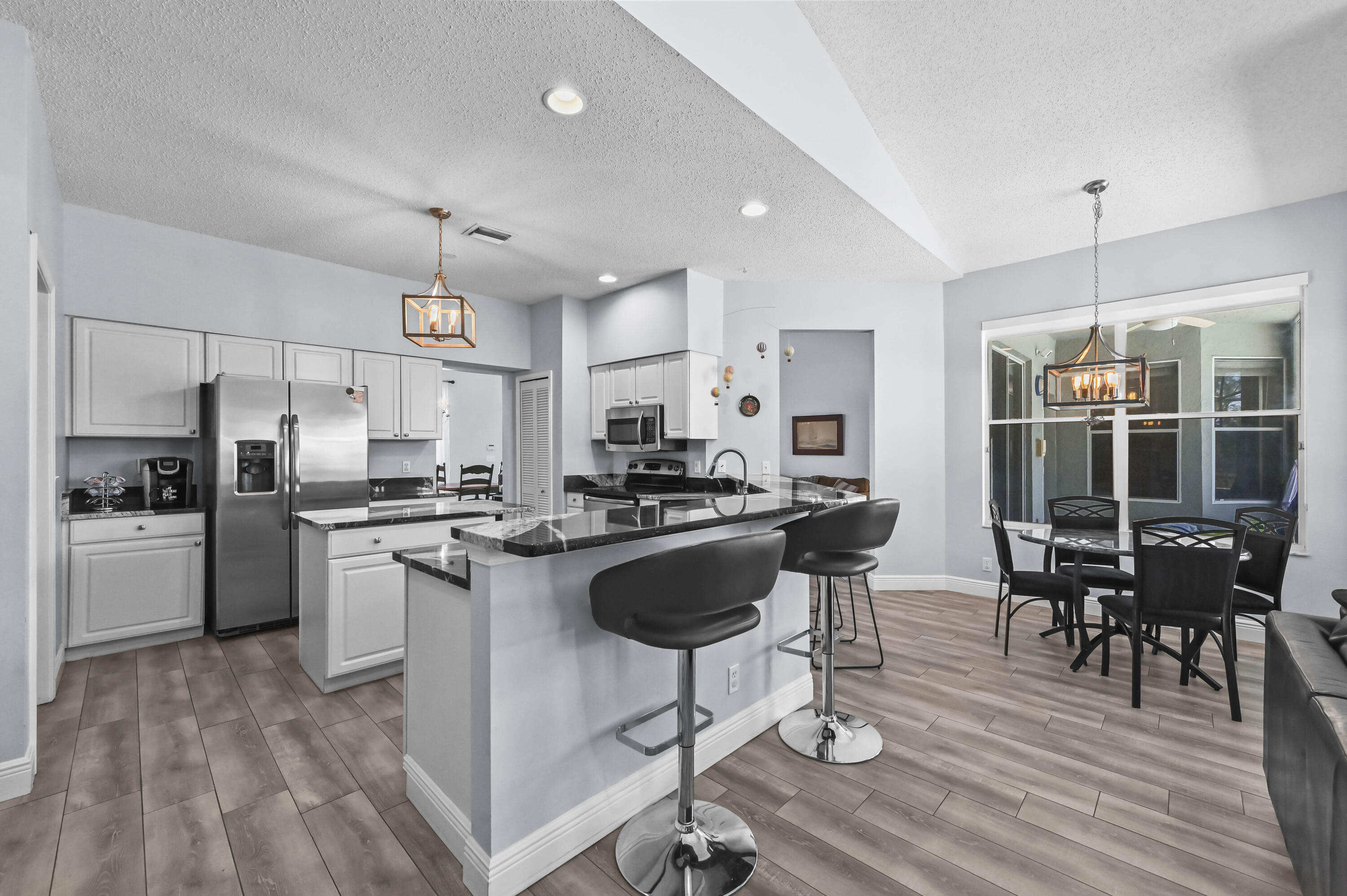 LEGEND LAKE ESTATES - Residential