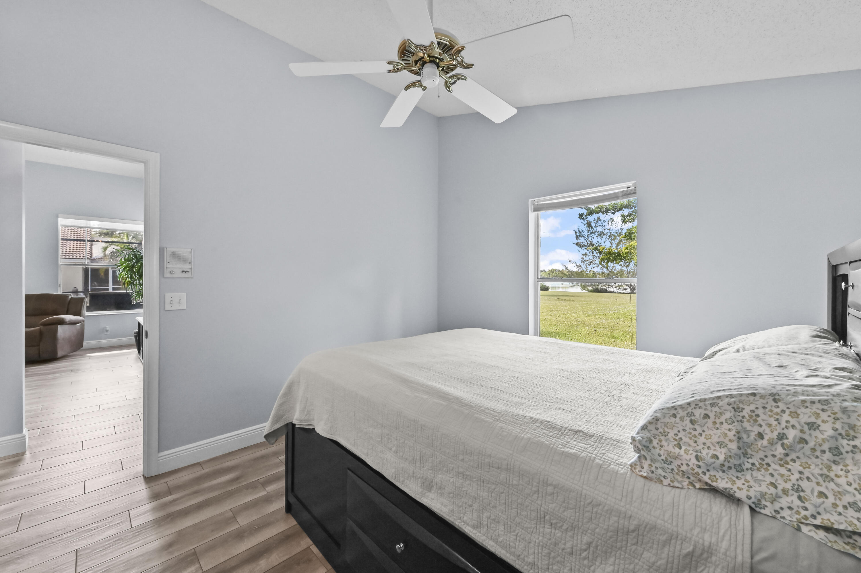 LEGEND LAKE ESTATES - Residential