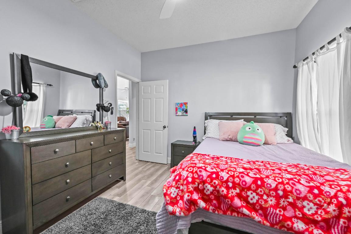 LEGEND LAKE ESTATES - Residential