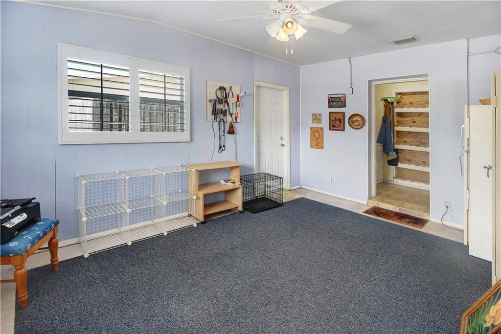 Cresthaven 11 53-41 B - Residential